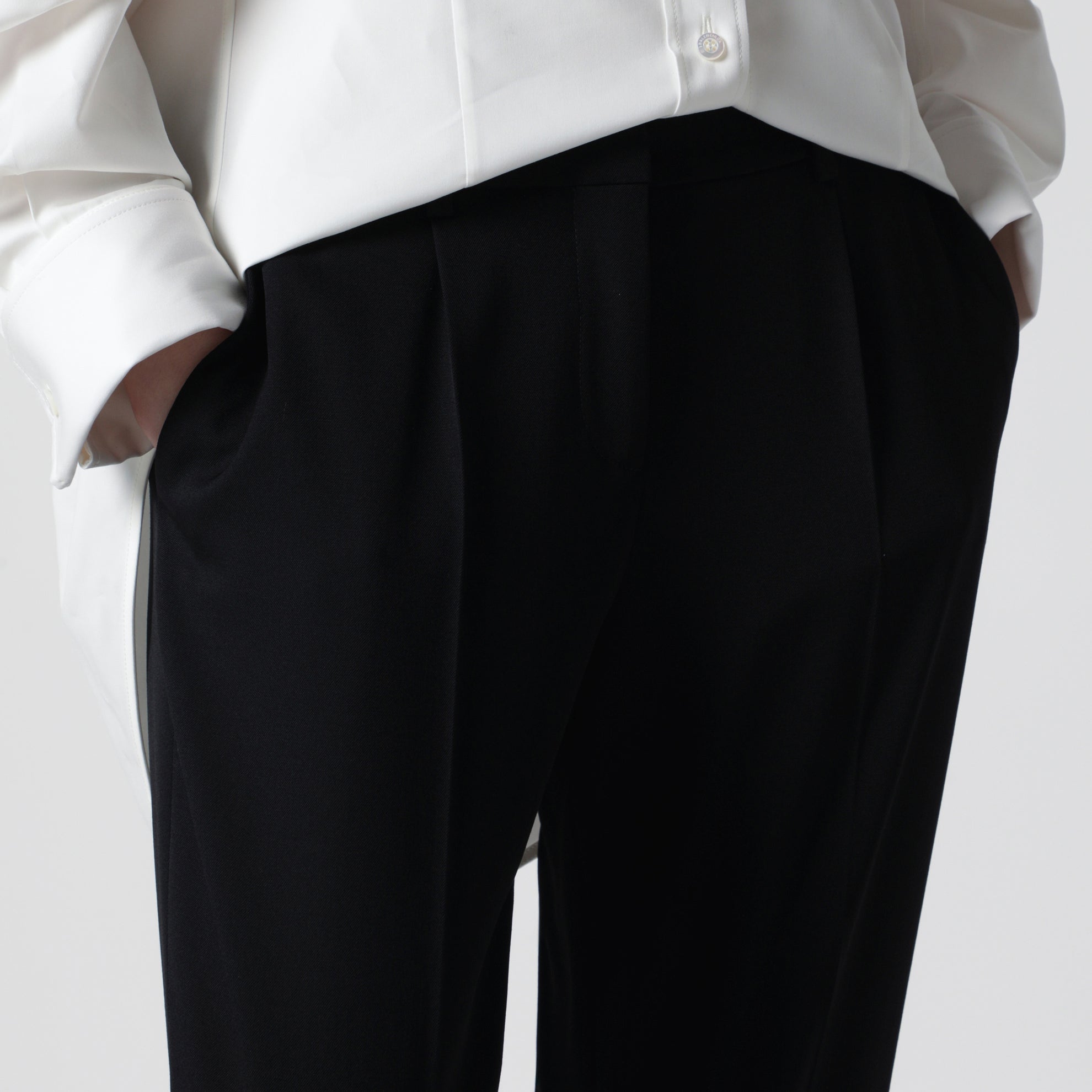 Pantaloni sartoriali slim in lana stretch neri