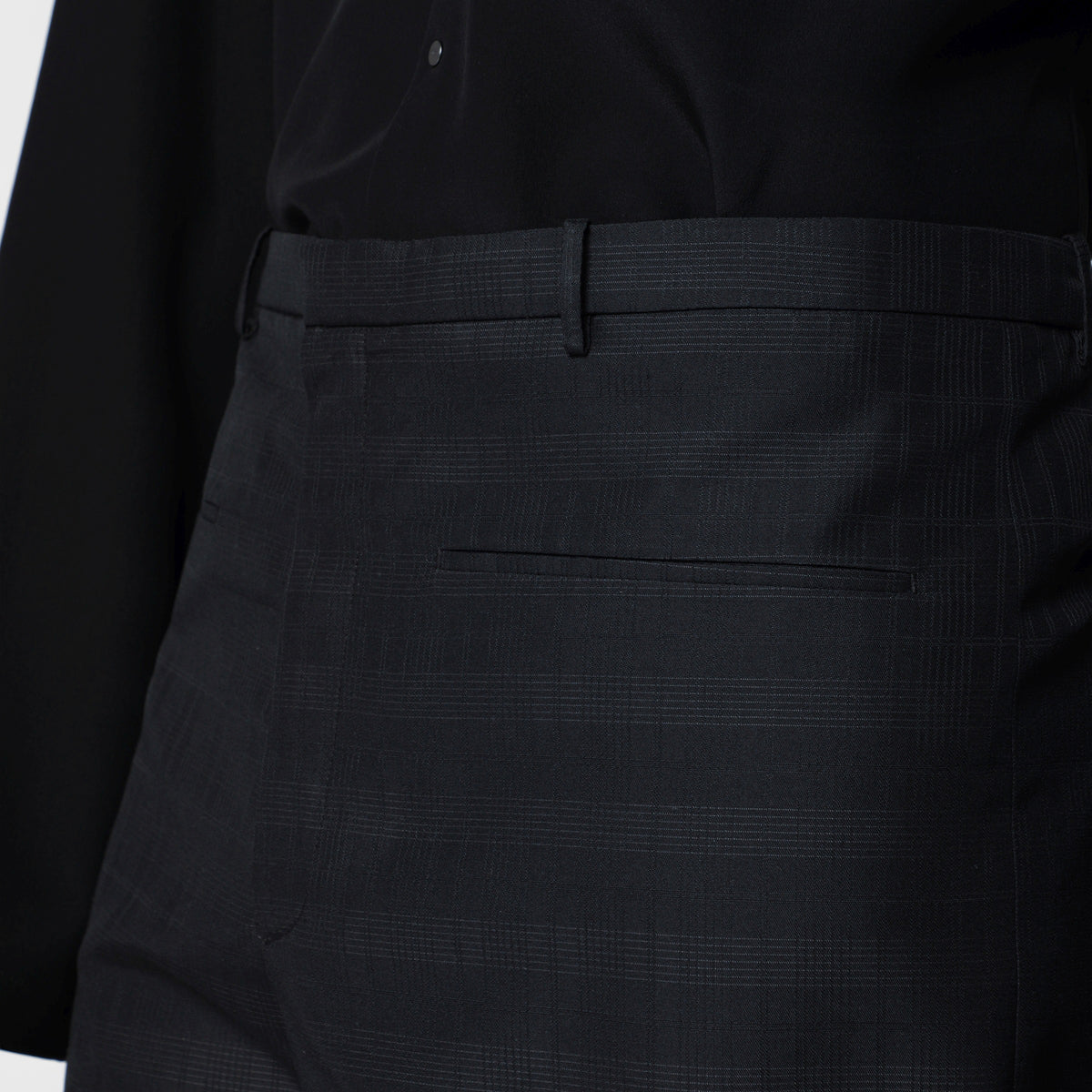 Pantalone ampio nero e grigio in seta