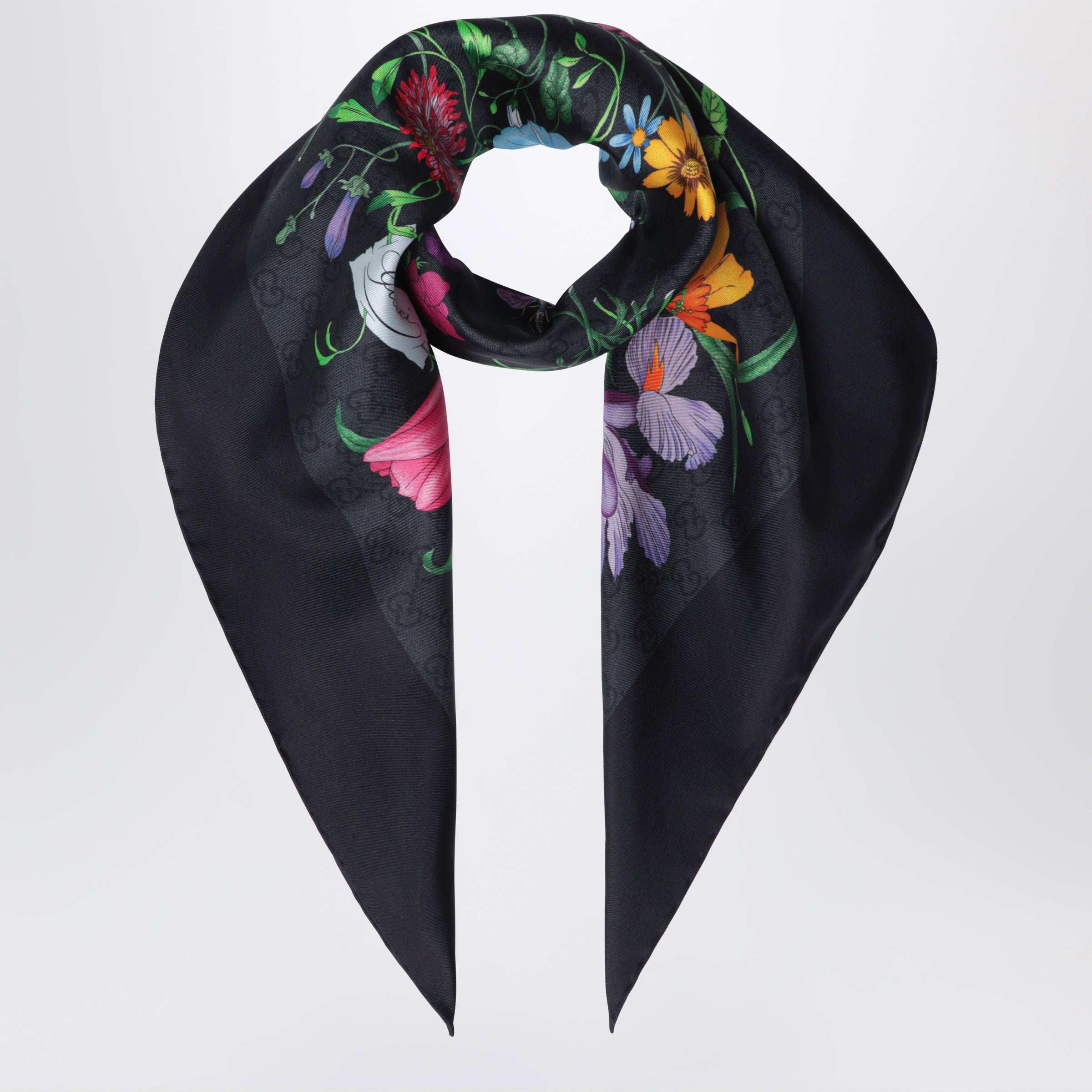GUCCI Silk twill carré with GG Flora print in black | TheDoubleF