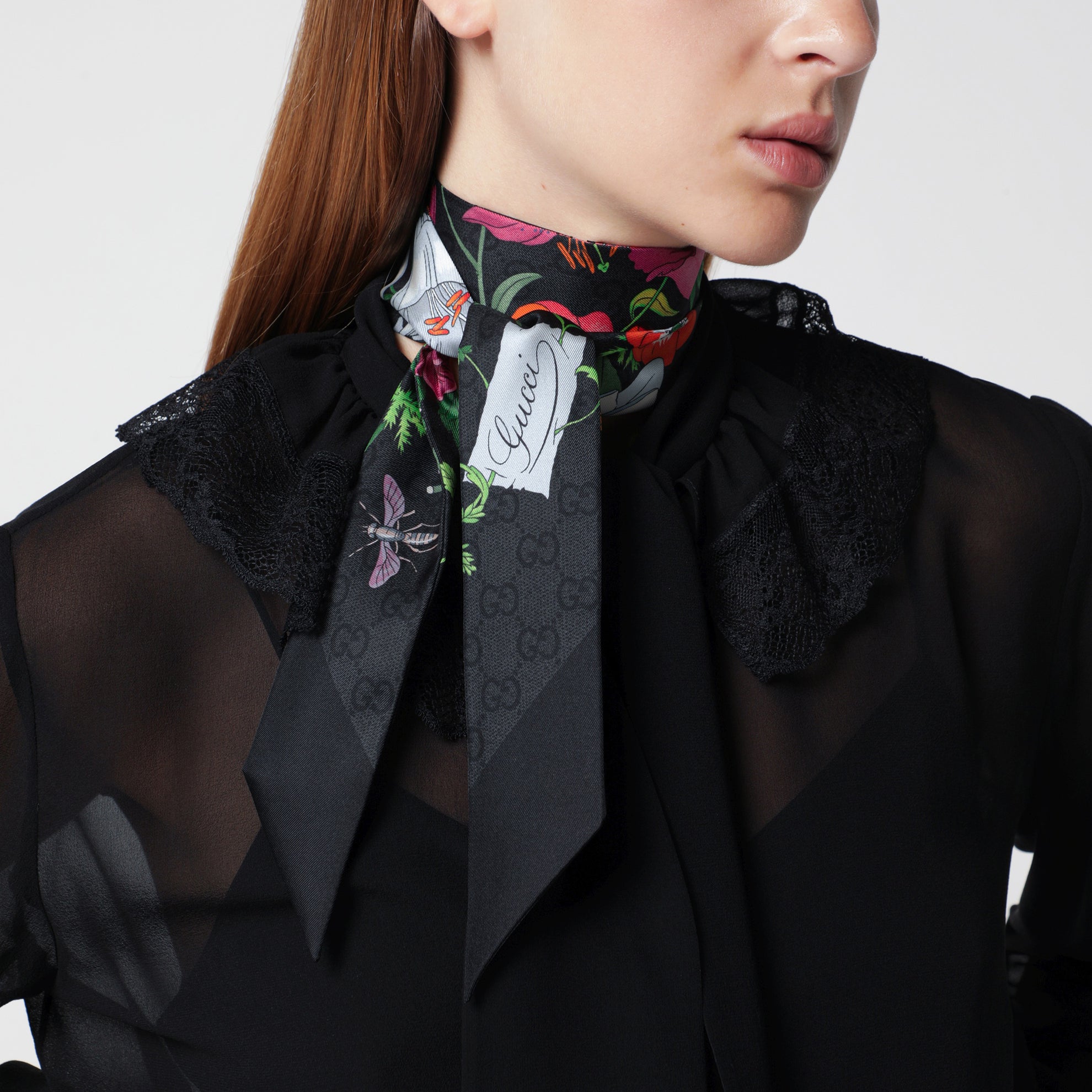 Seidenband mit GG Flora-Print in Schwarz
