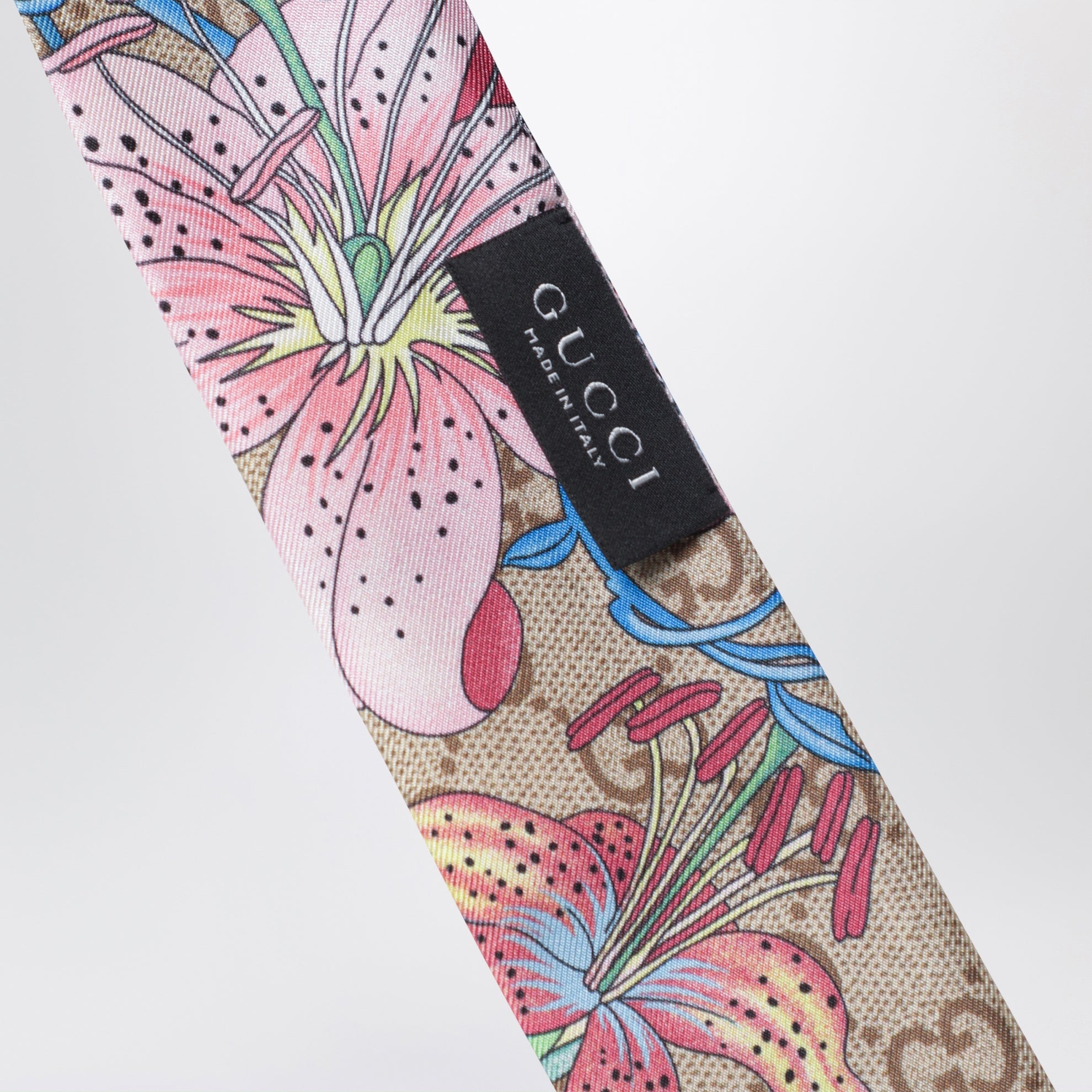 Bedrucktes Seidenband mit Flora-Motiv in Hellblau