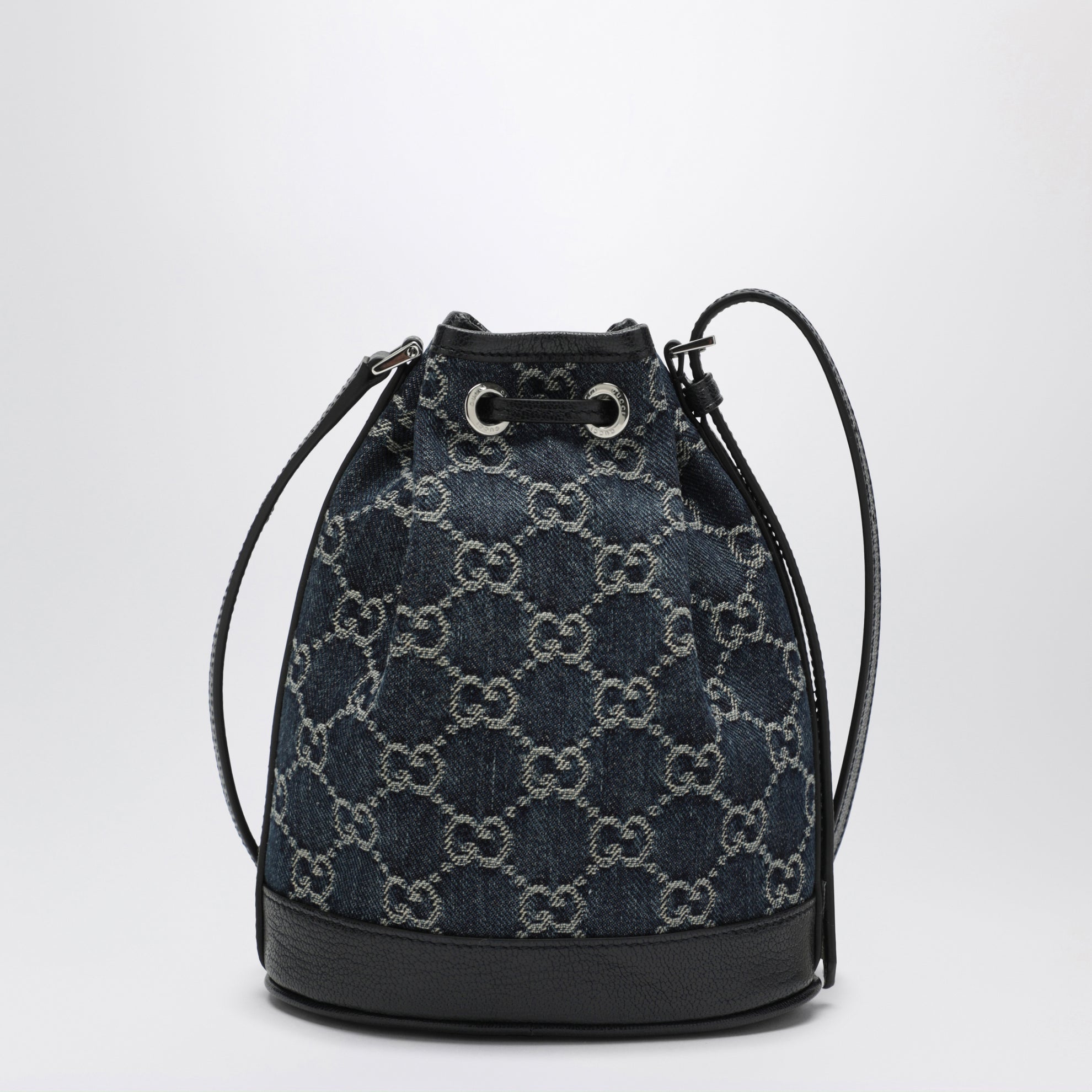 Mini borsa a secchiello in denim GG délavé blu