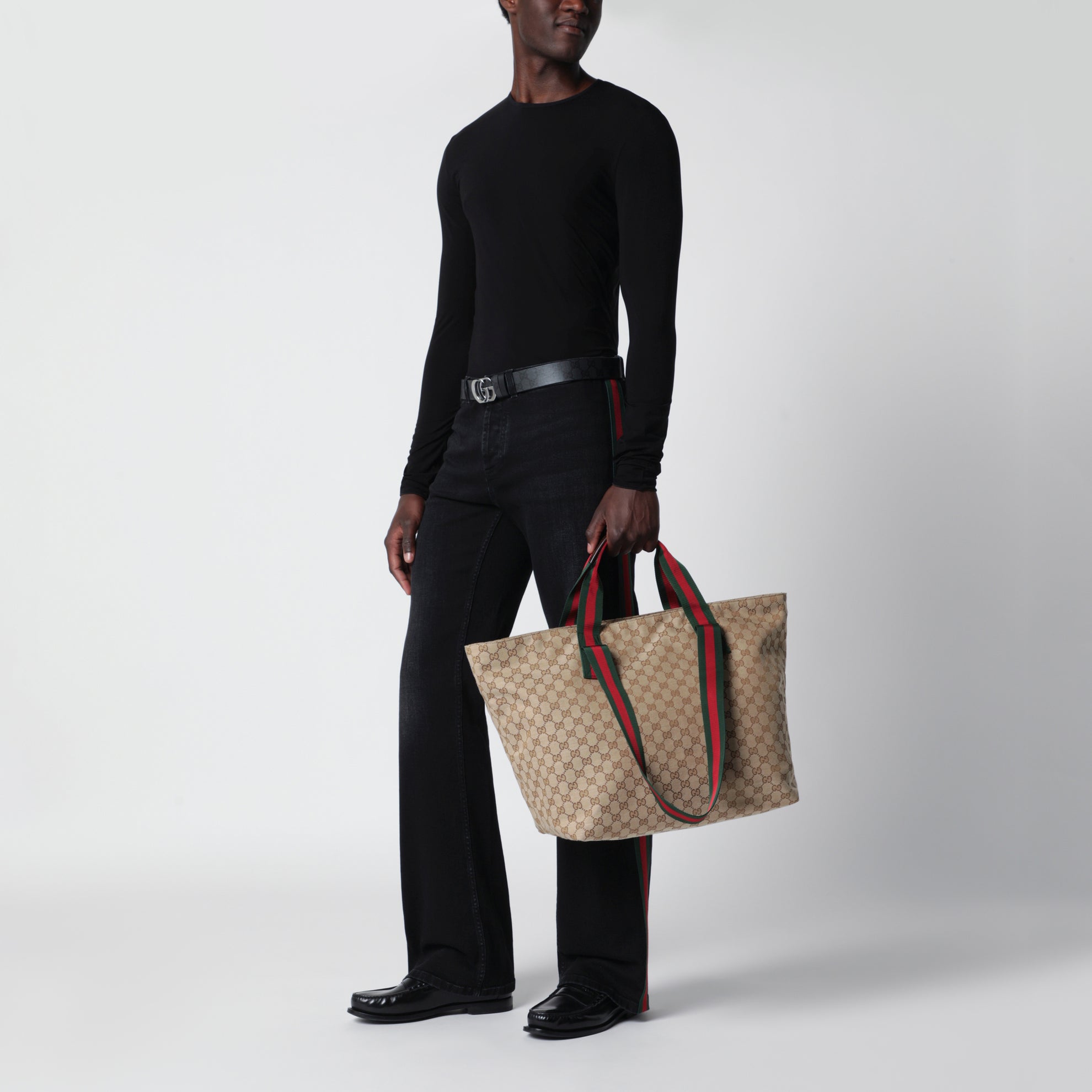 Shopping-Tasche in mittlerer Größe aus GG-Gewebe in Sandbeige