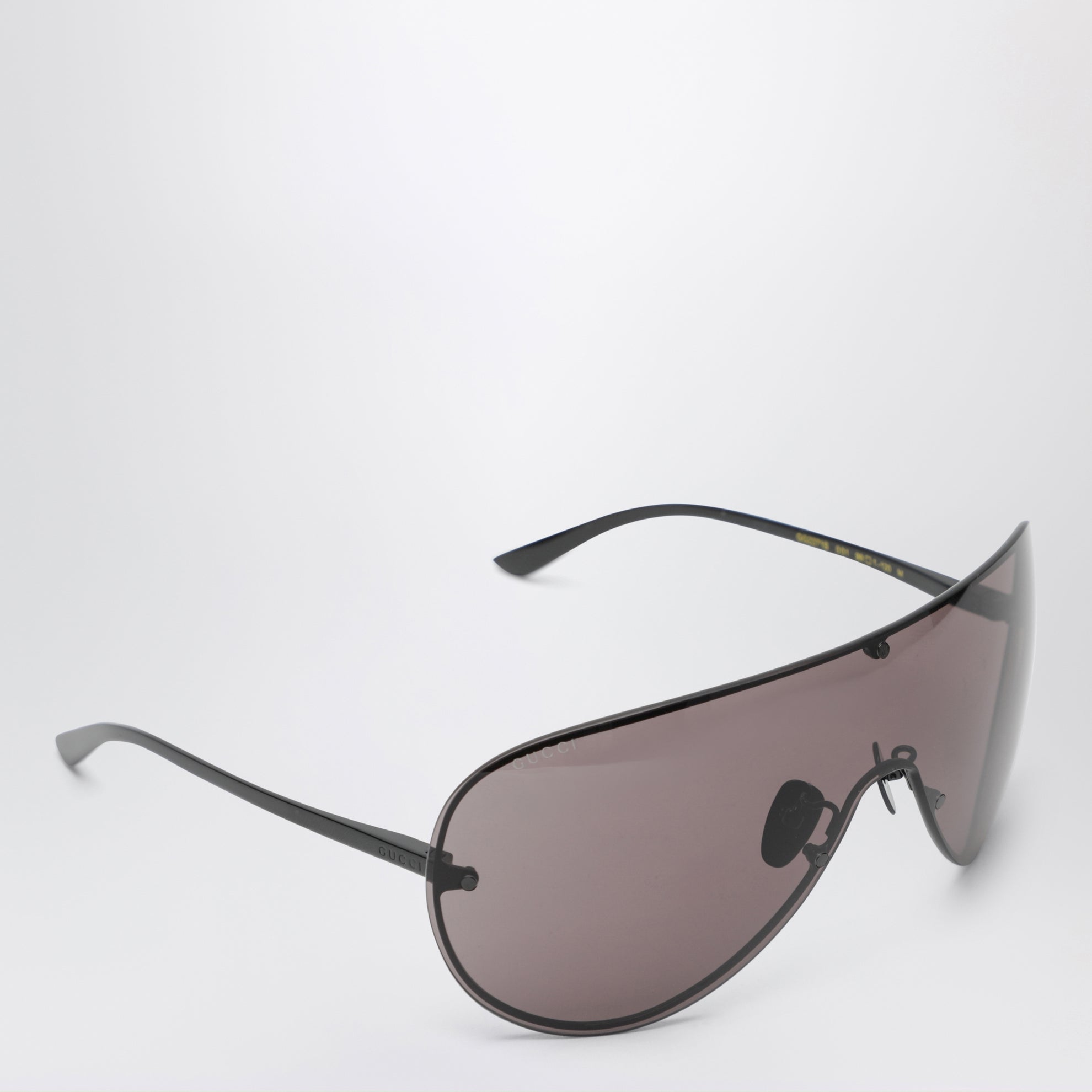 Lunettes de soleil masque en métal noires