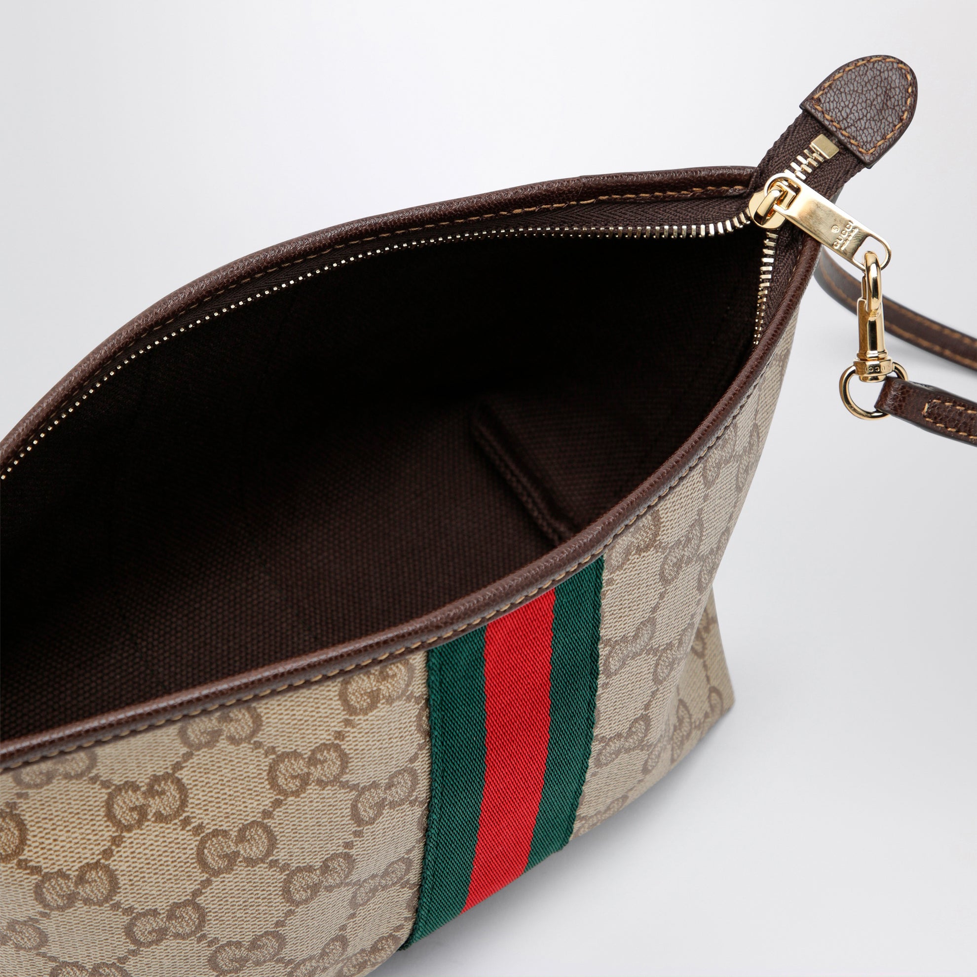 Kleine Pouch aus sandbeigem GG-Gewebe mit Web-Streifen