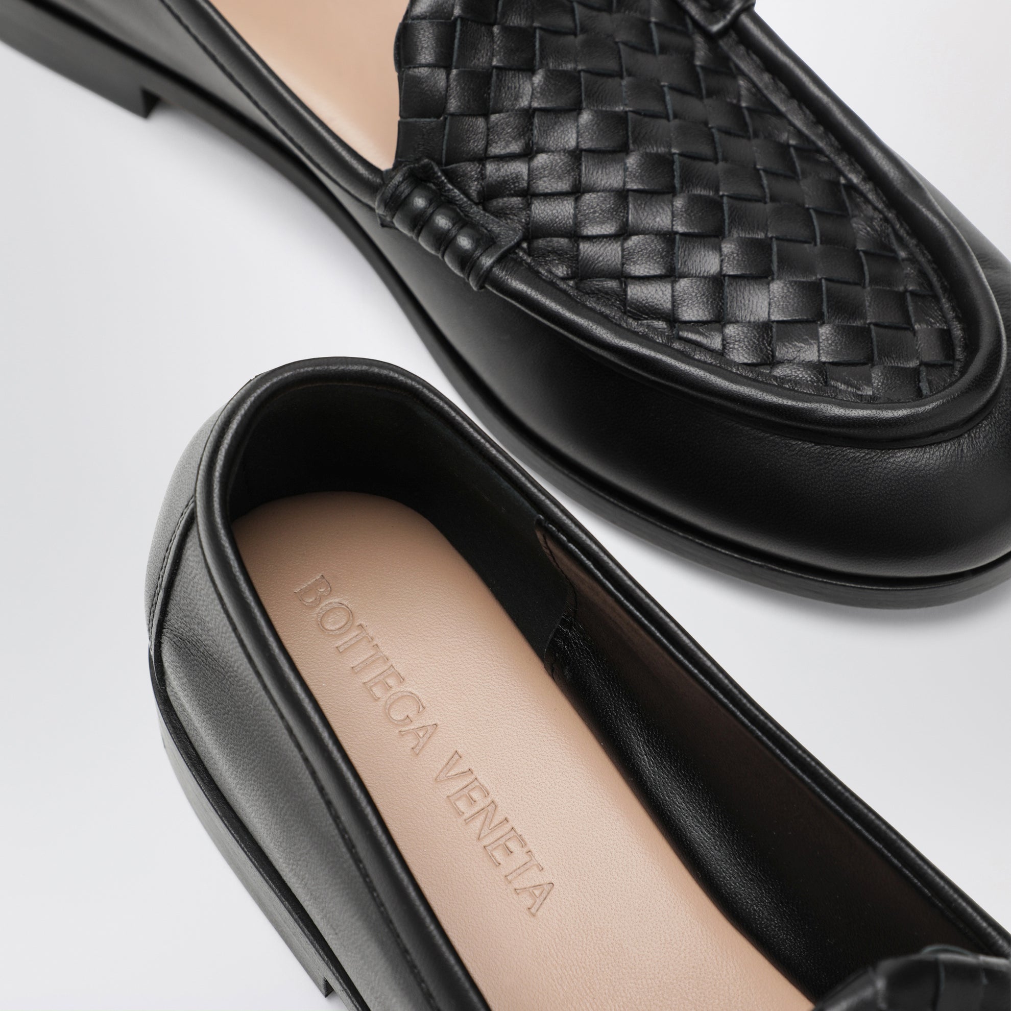 Silenzio Loafers in Black Lambskin Leather