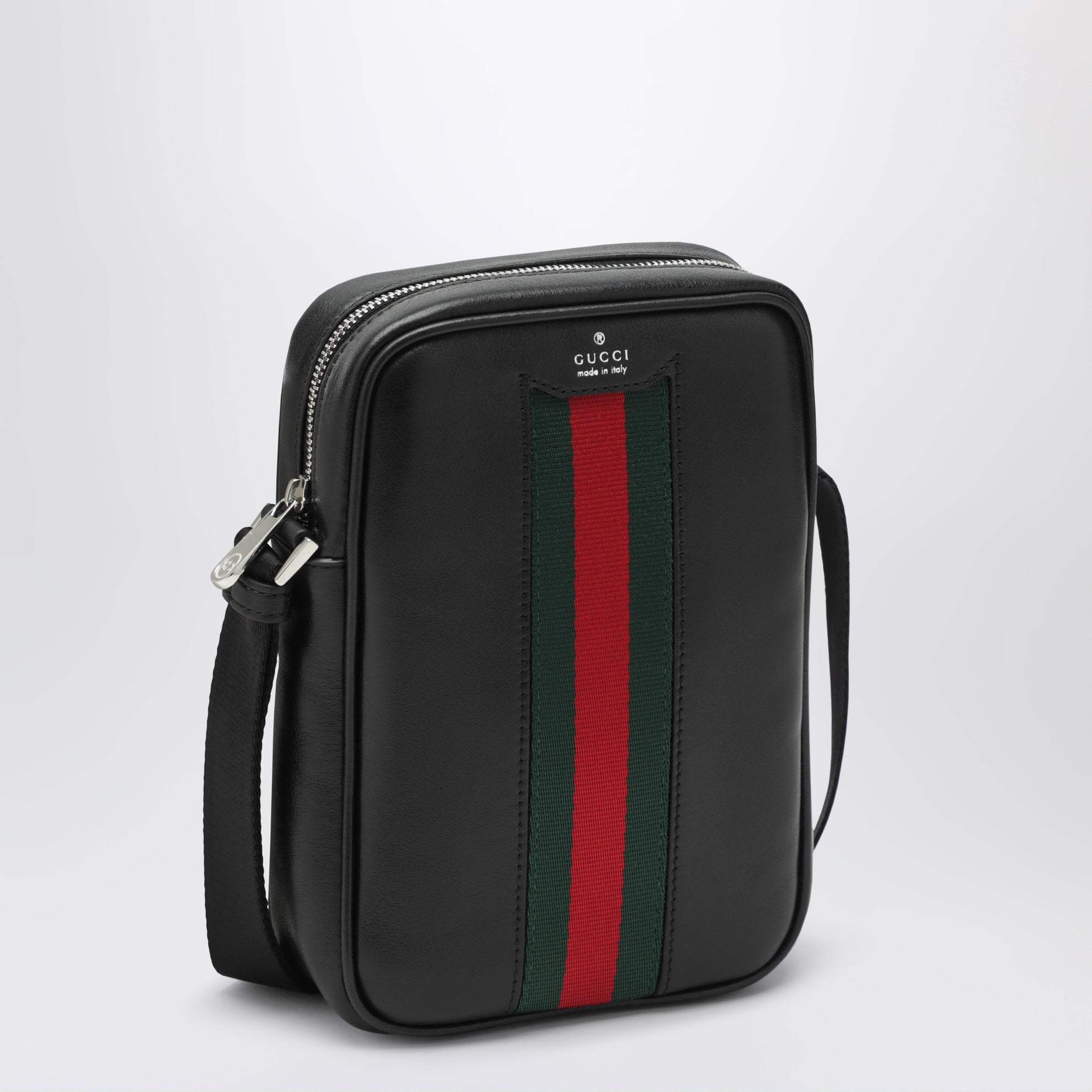 Tasche aus schwarzem Leder mit Web-Detail