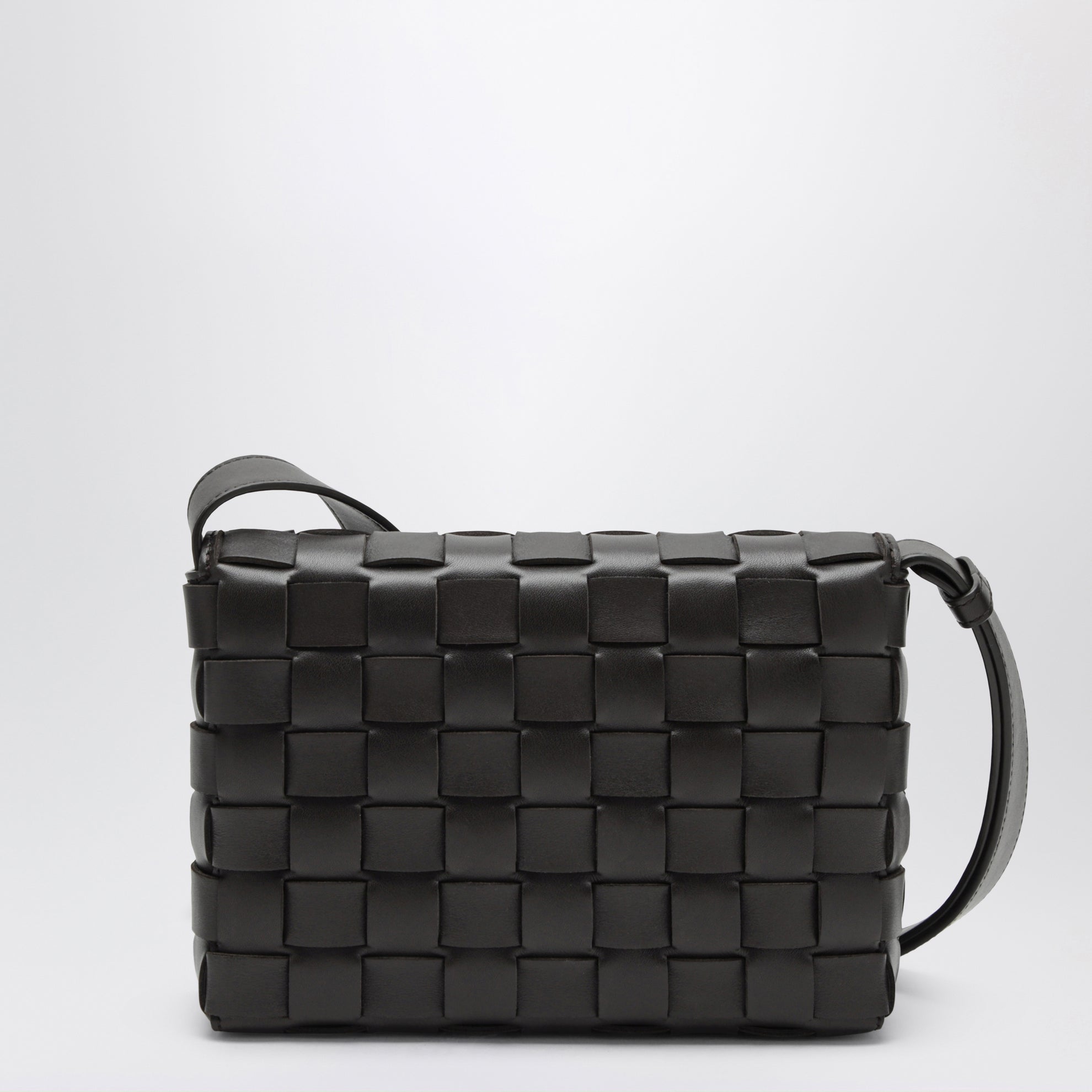 Sac messenger Orto en cuir de veau tressé Espresso