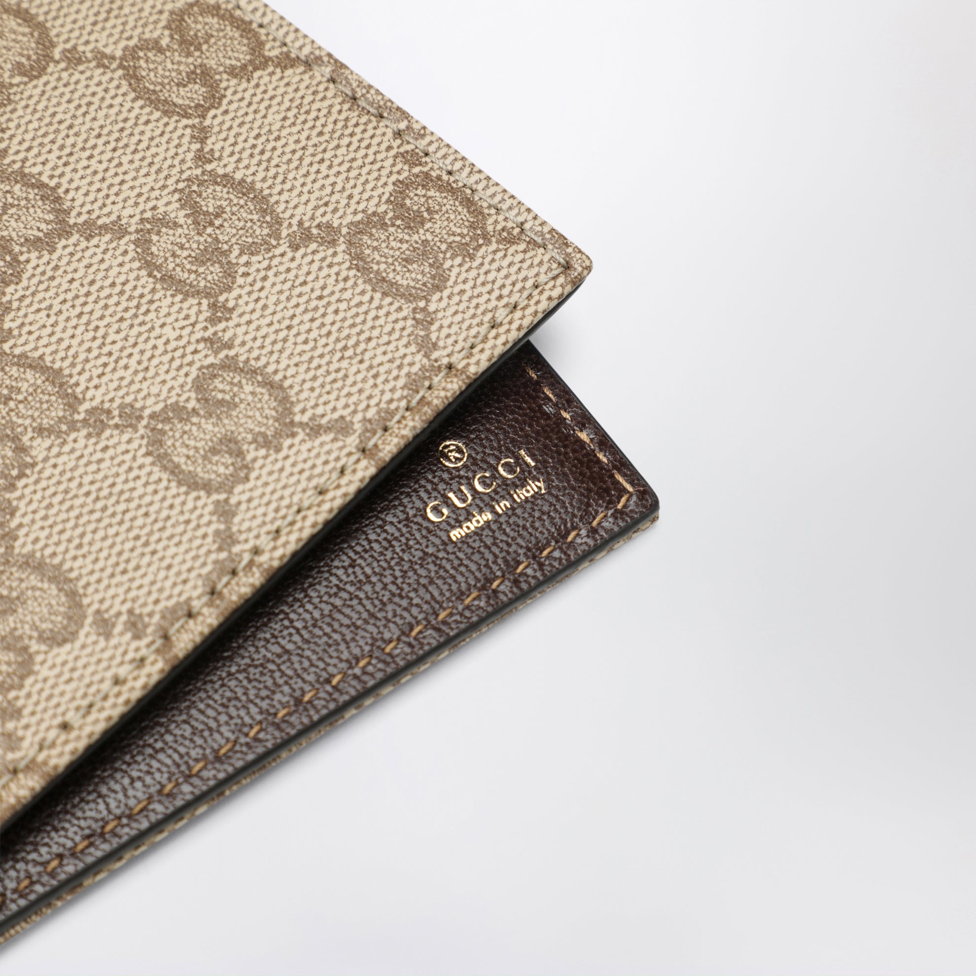 Essence Classic Bi-Fold-Geldbörse aus GG-Canvas in Sandbeige