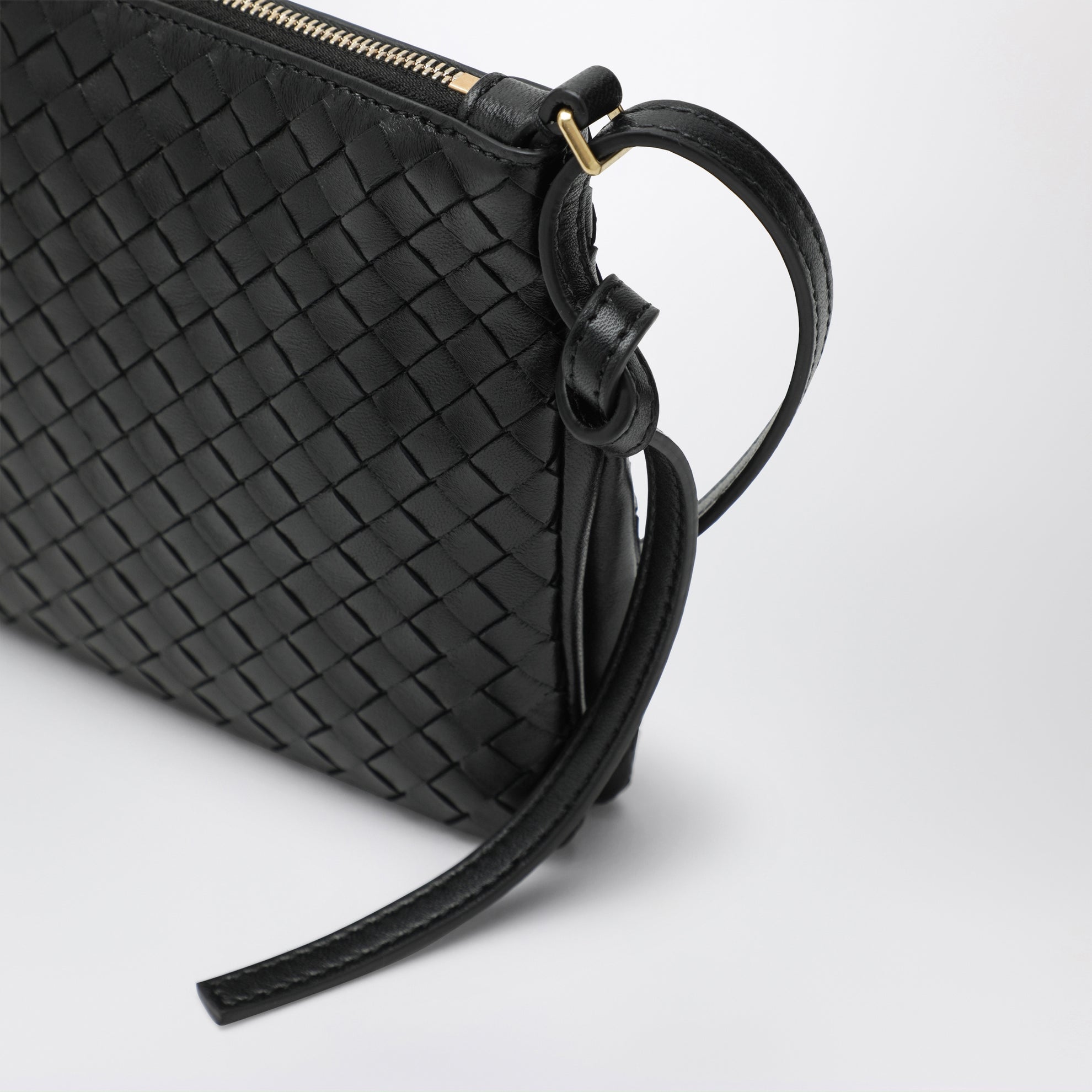 Pochette Intrecciato Piccolo media in nappa nera