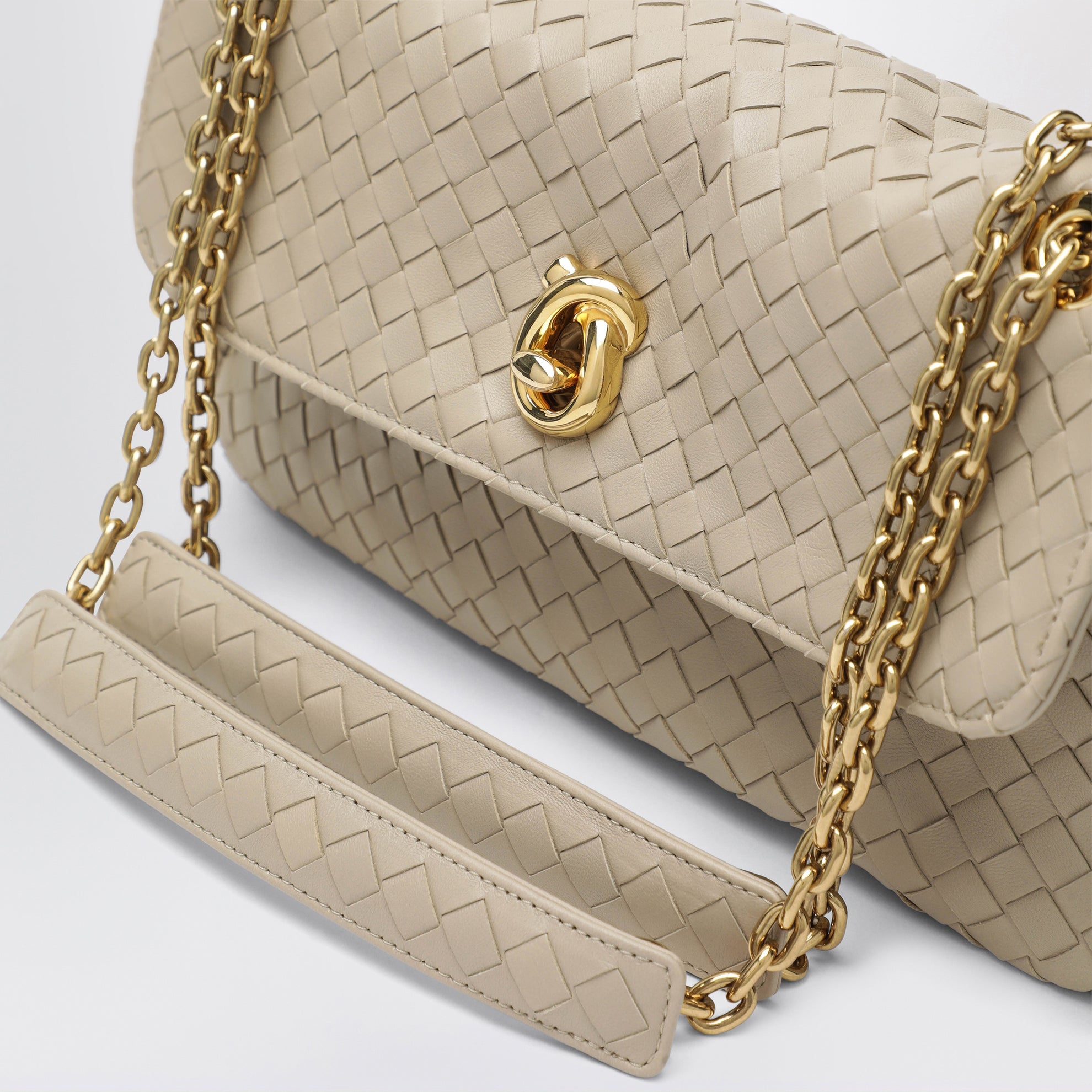 Borsa a spalla Madison in pelle intrecciata écru