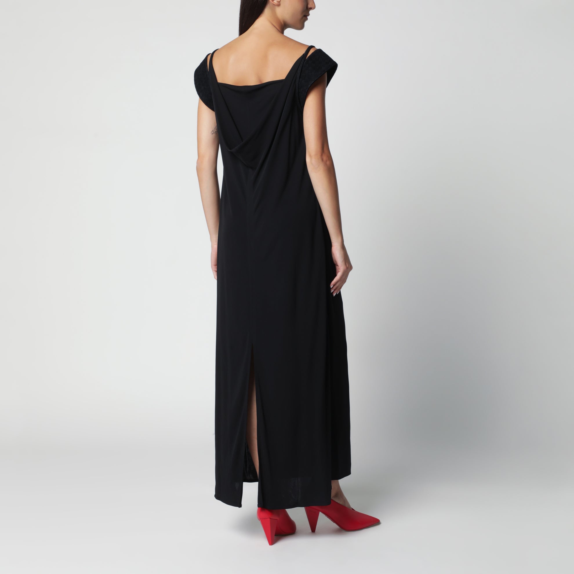 Langes Kleid aus Viskose-Crêpe-Jersey in Schwarz