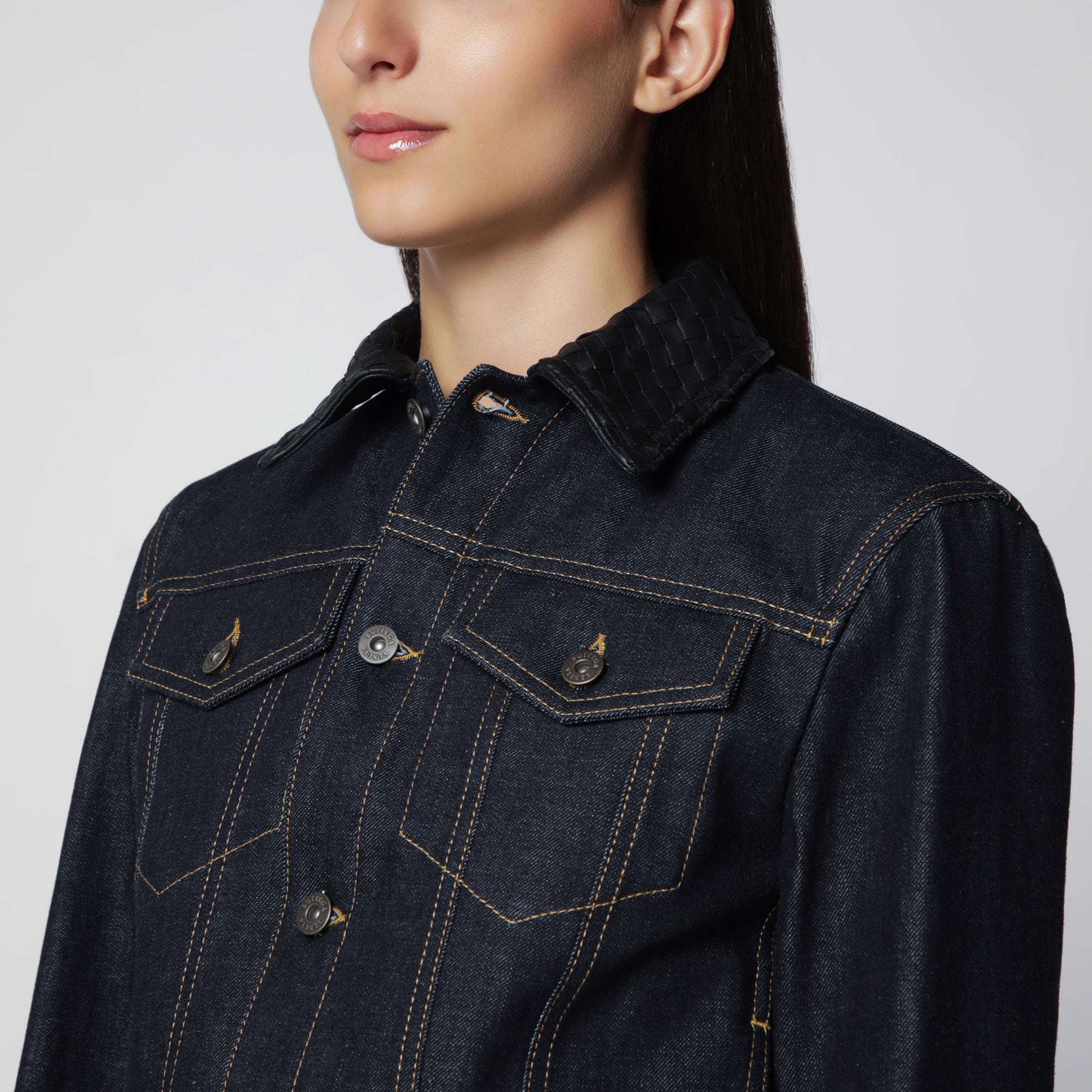Veste en denim bleu avec col Intrecciato
