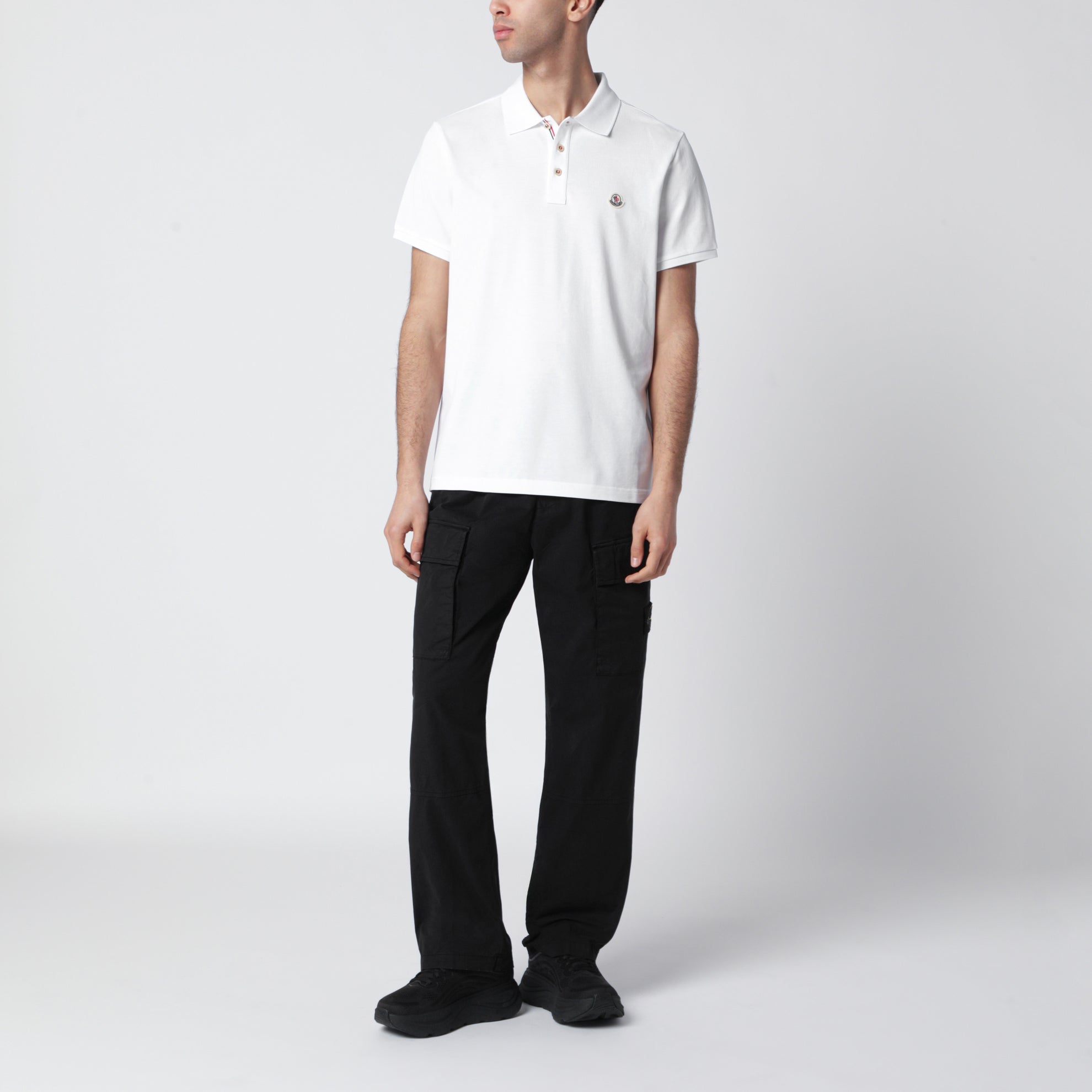 Polo in cotone bianca con patch logato