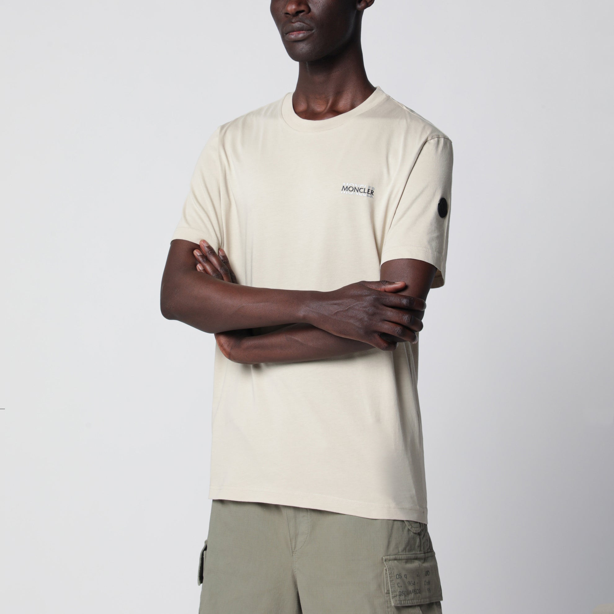 Light beige crewneck T-shirt with logo