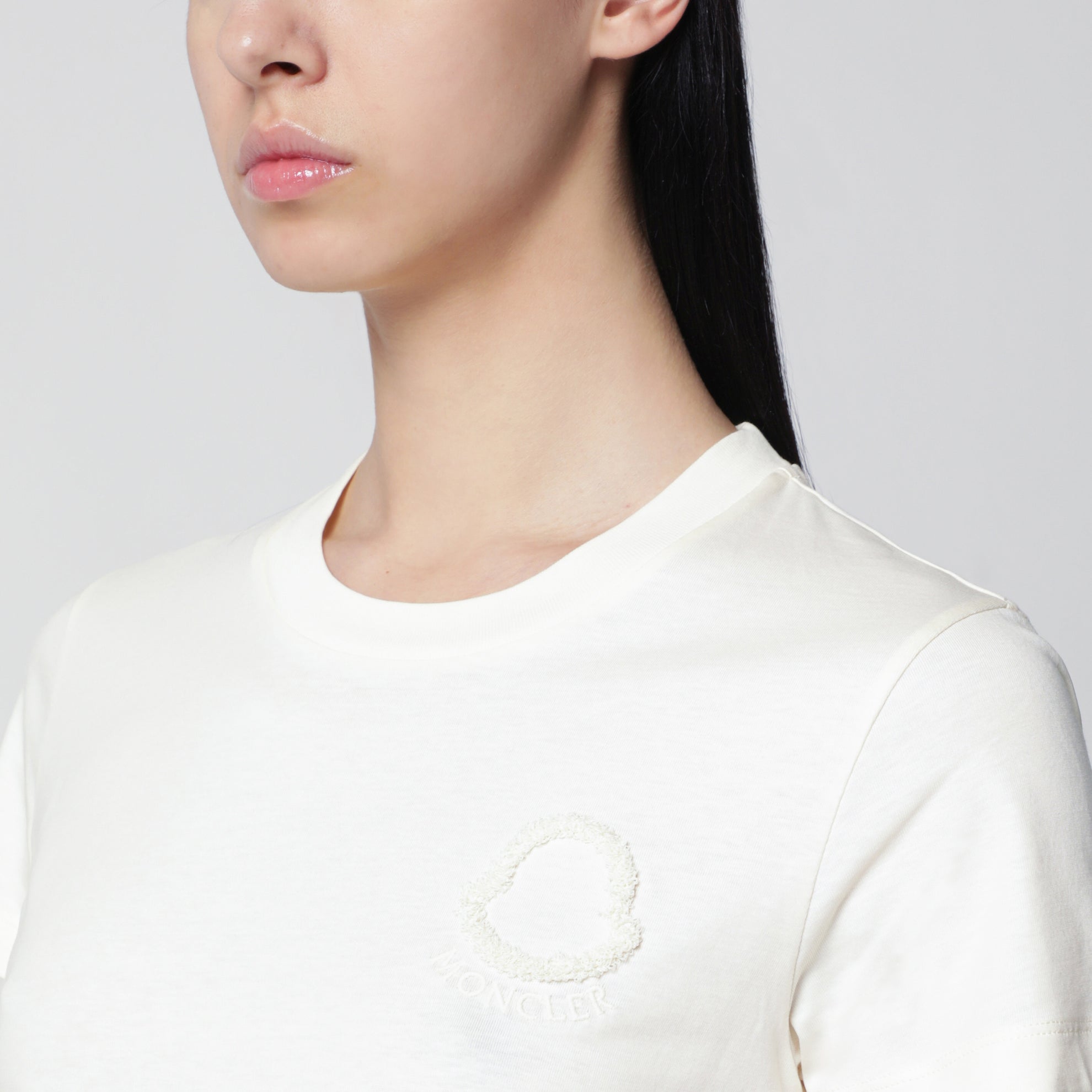 Ivory white T-shirt with logo embroidery