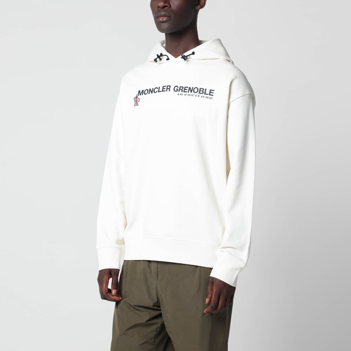 White cotton hooded sweatshirt with coordinates