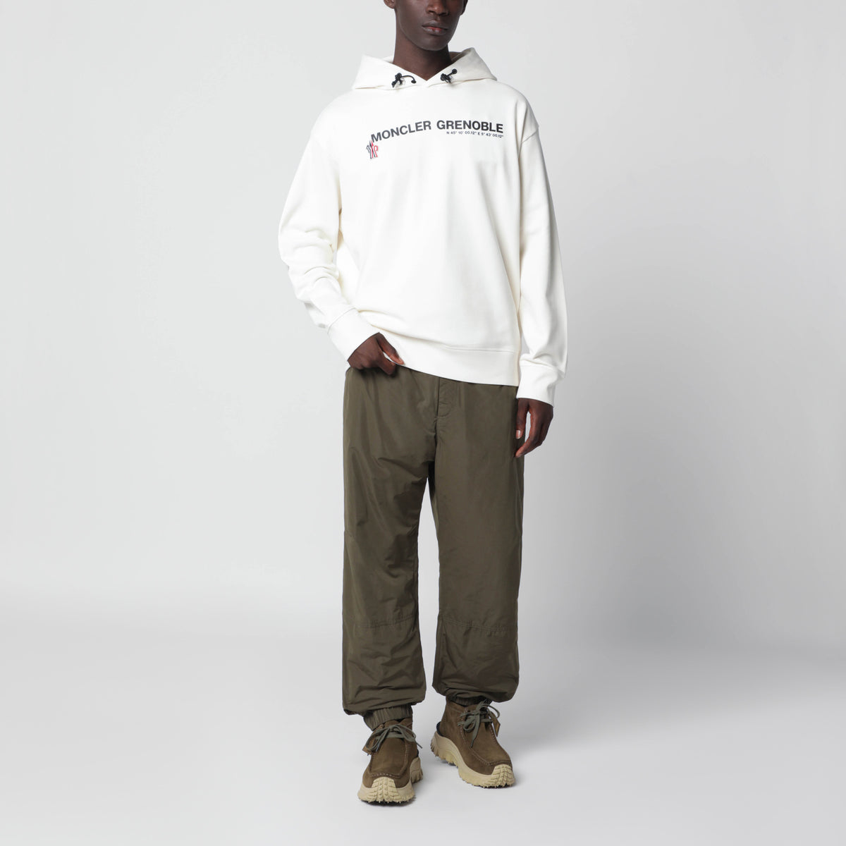 White cotton hooded sweatshirt with coordinates