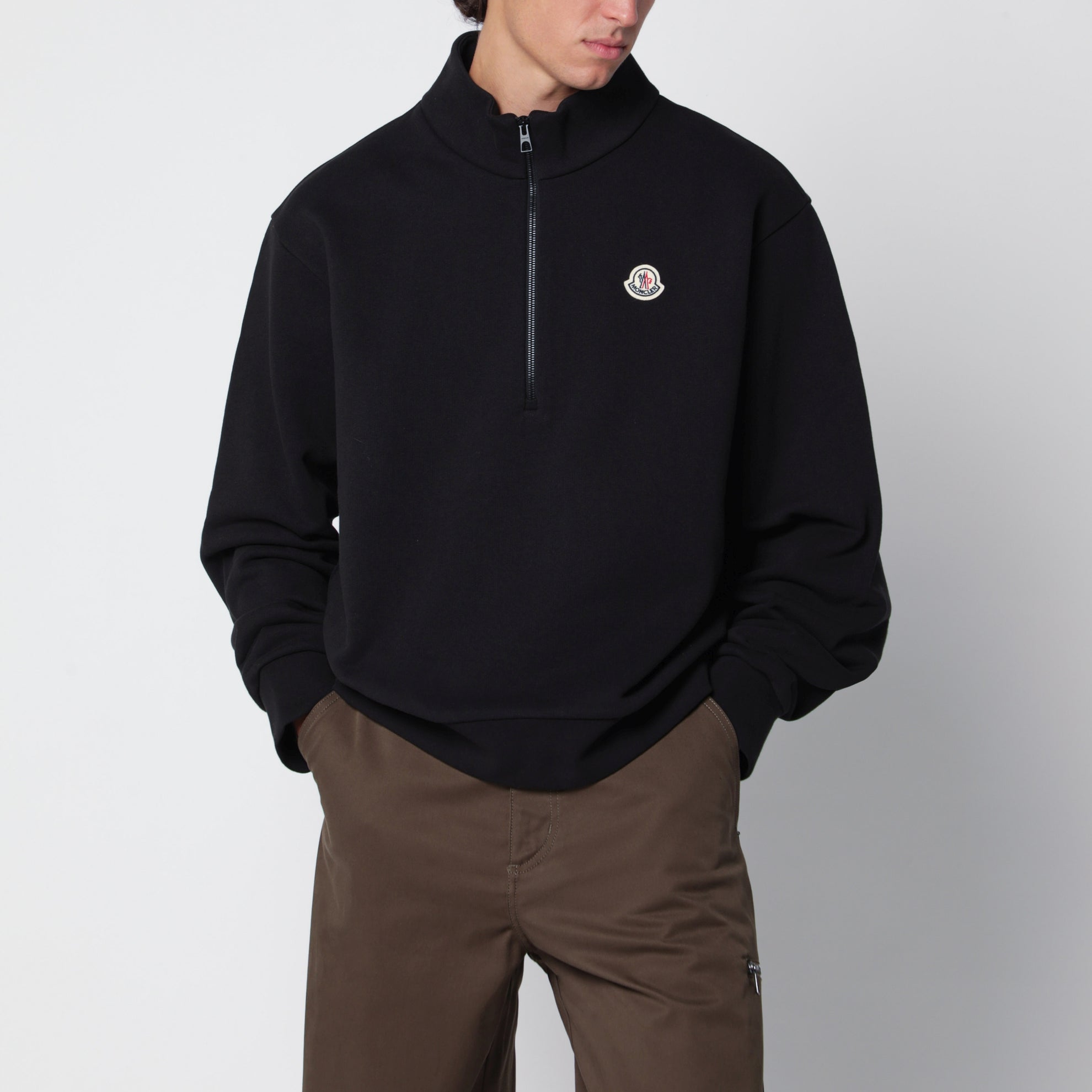 Felpa con mezza zip nera