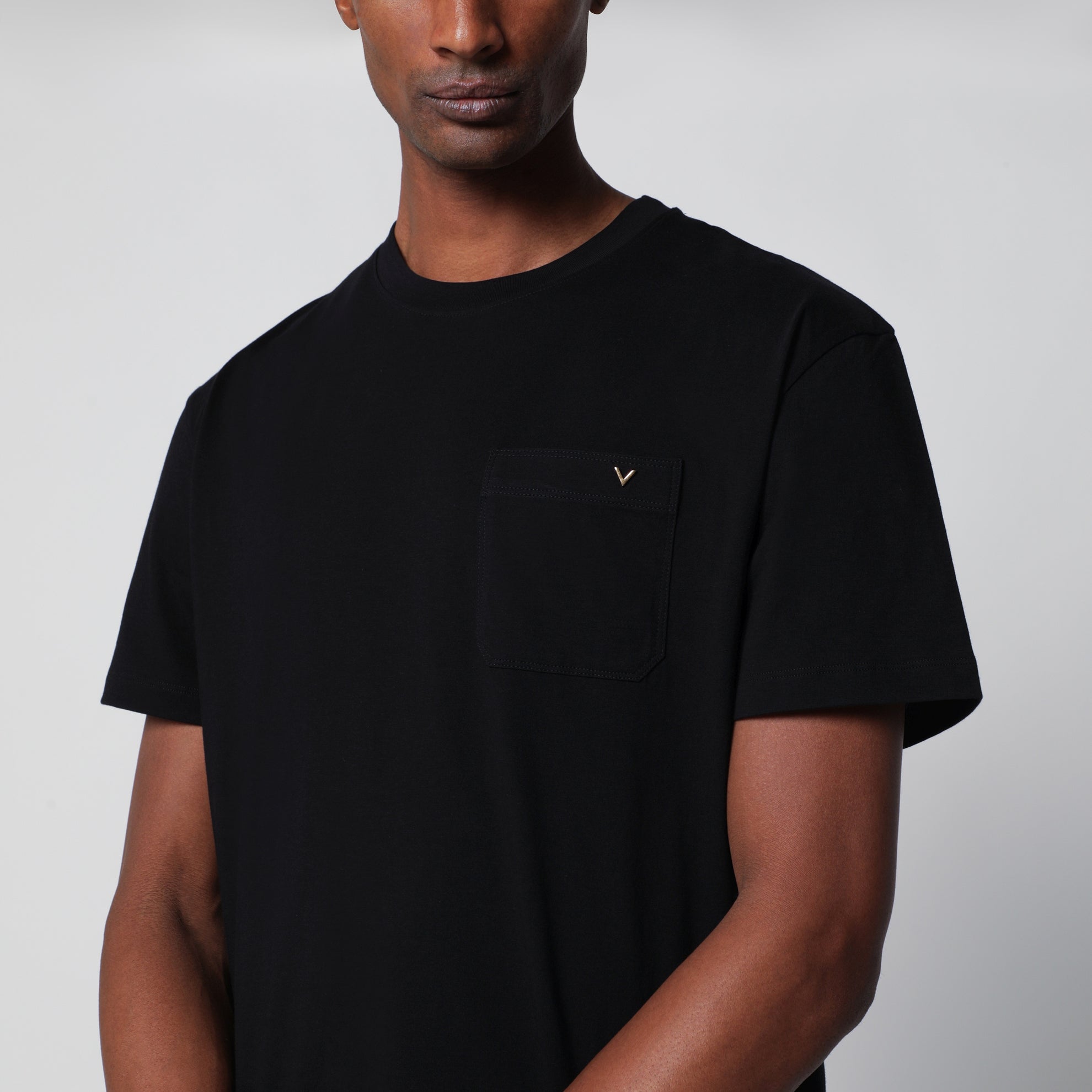 Schwarzes Baumwoll-T-Shirt mit VGold