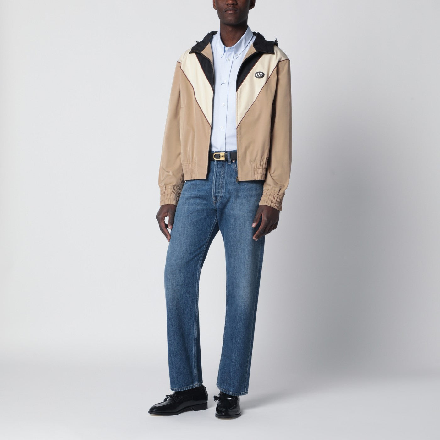 Black butter and camel jacket with Vlogo patch