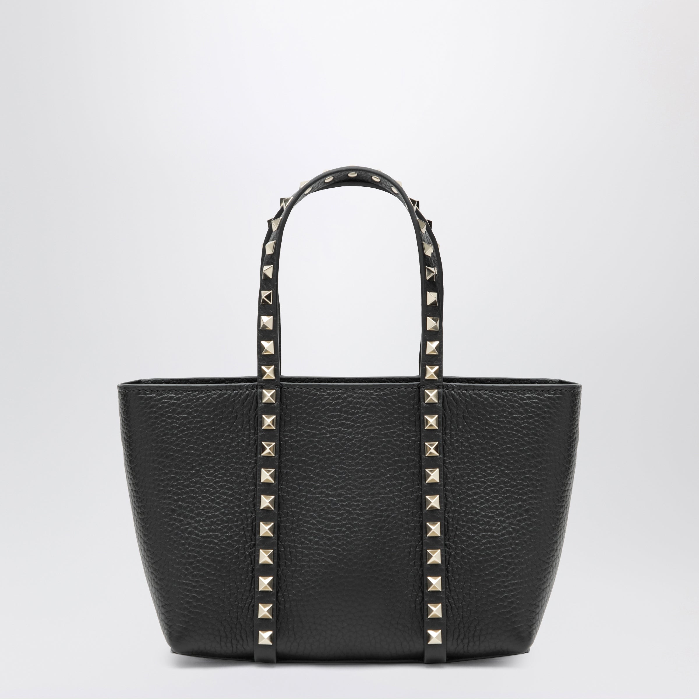 Valentino Garavani Black Rockstud bag in grained calfskin | TheDoubleF