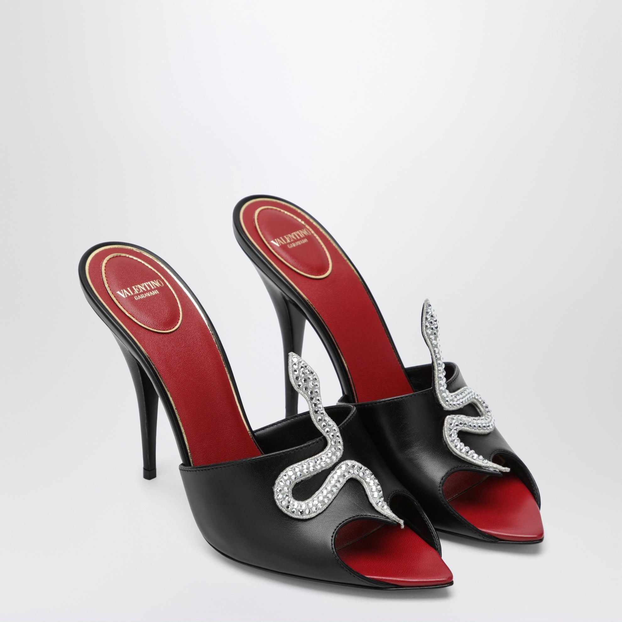 Sandales slide noires Coeur Vipère en cuir de chèvre