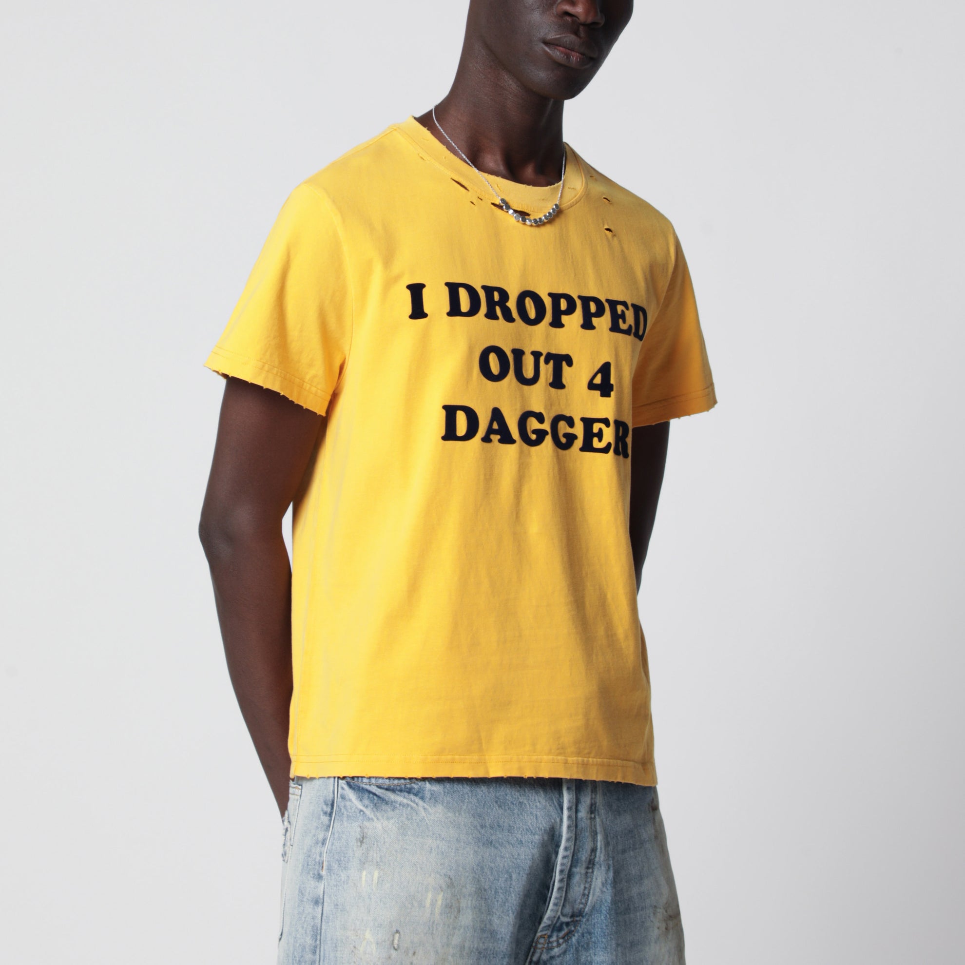 T-shirt jaune effet usé I Dropped Out For Dagger