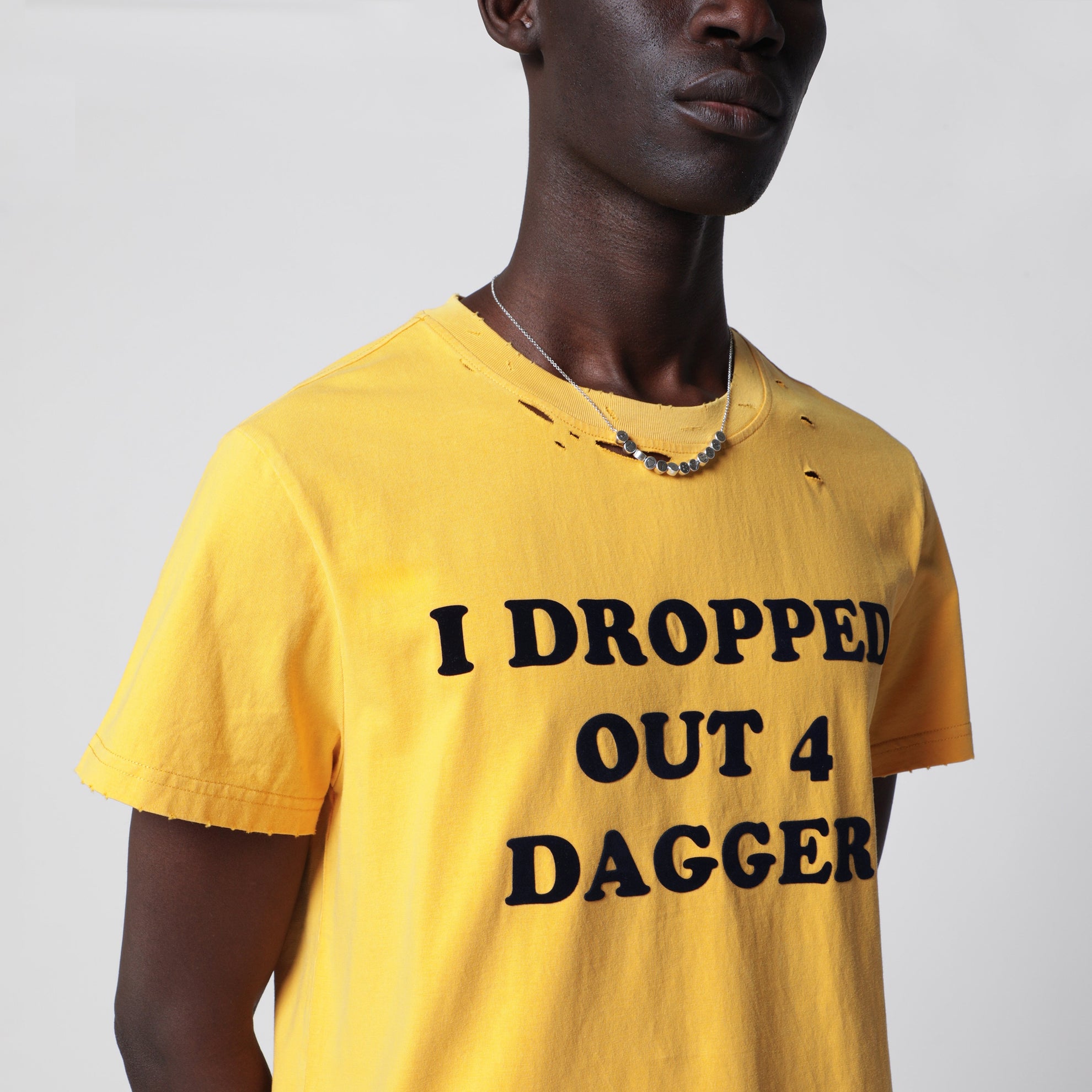T-shirt jaune effet usé I Dropped Out For Dagger