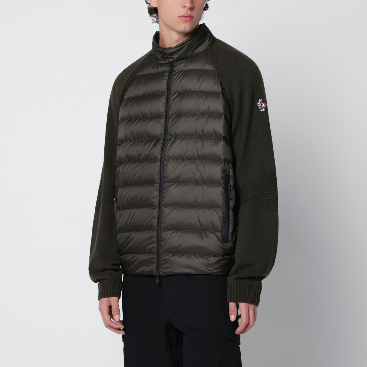 Cardigan matelassé gris foncé zippé en laine mélangée