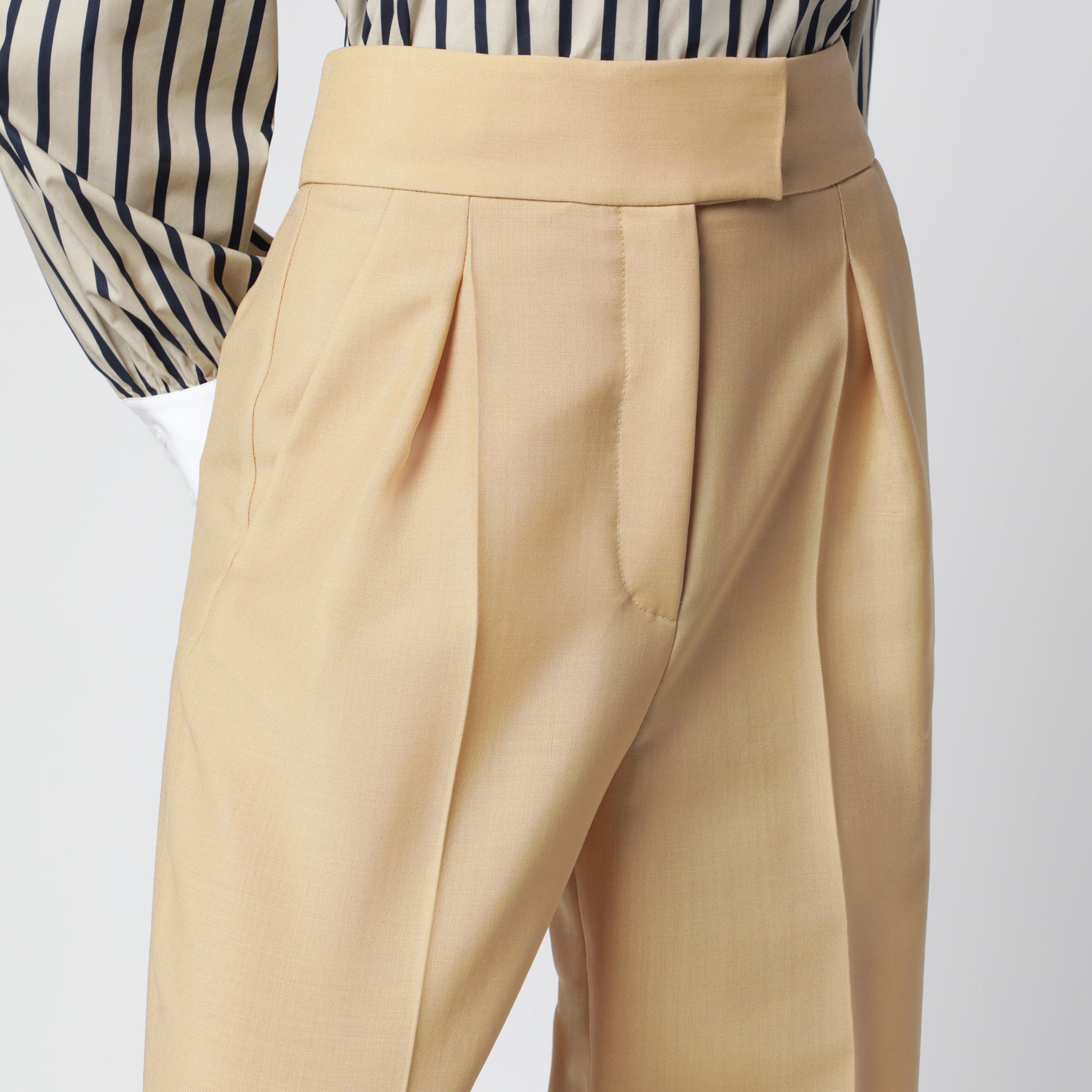Pantaloni in British Mohair color ocra