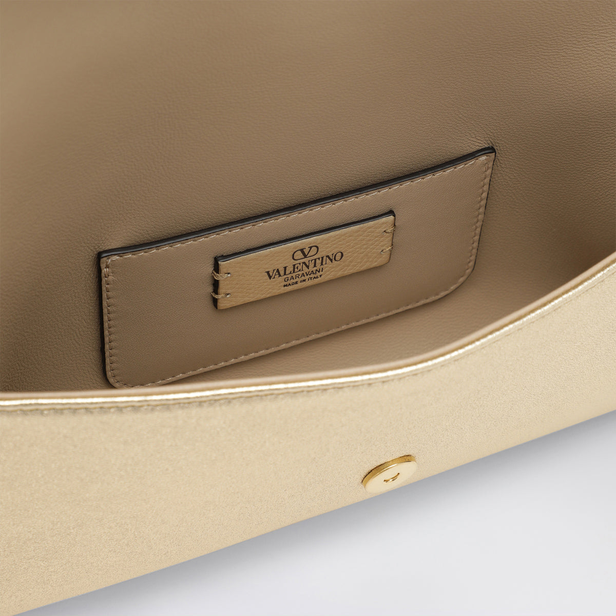 Sac VLogo Signature doré à finition métallisée