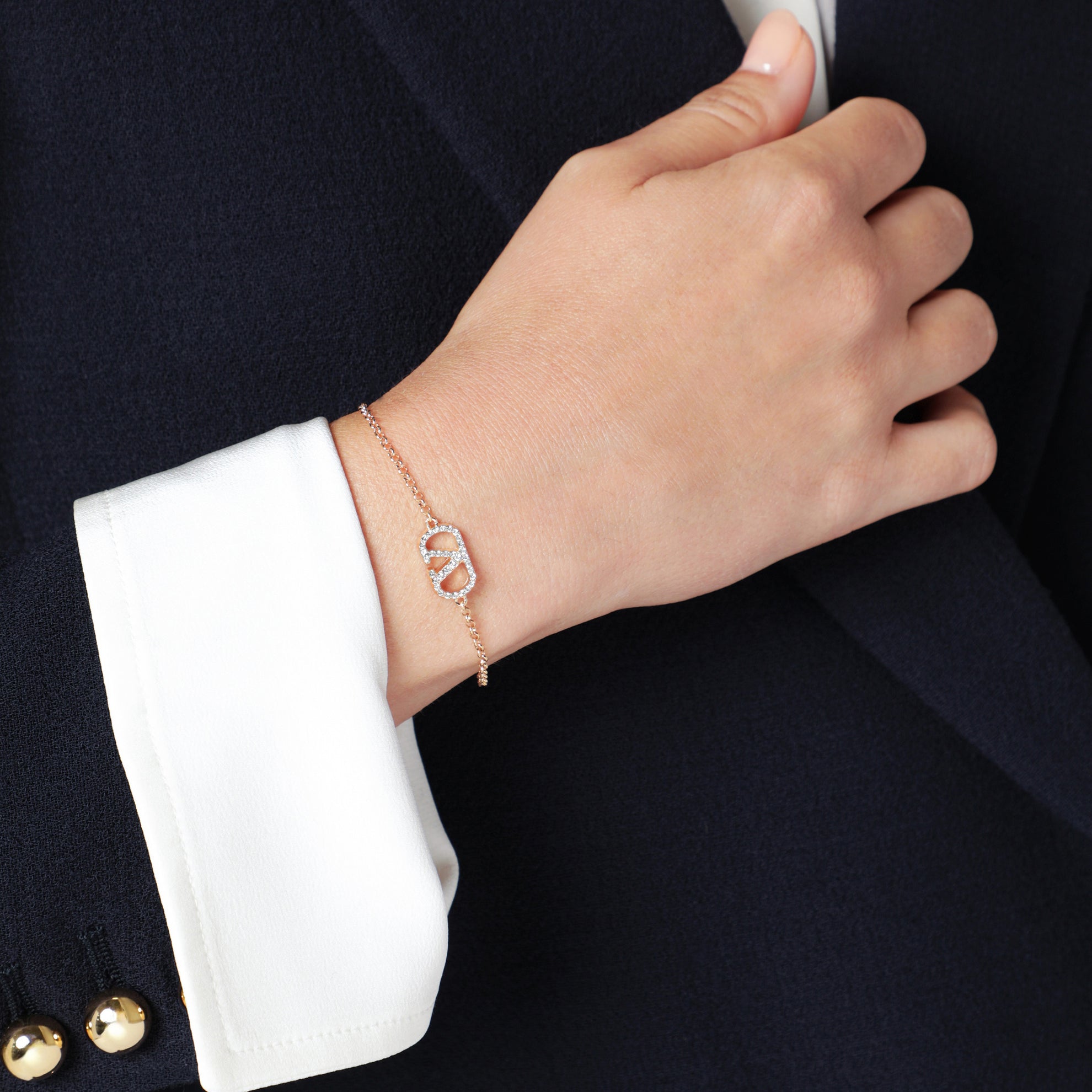 Bracelet VLogo Signature doré avec cristaux