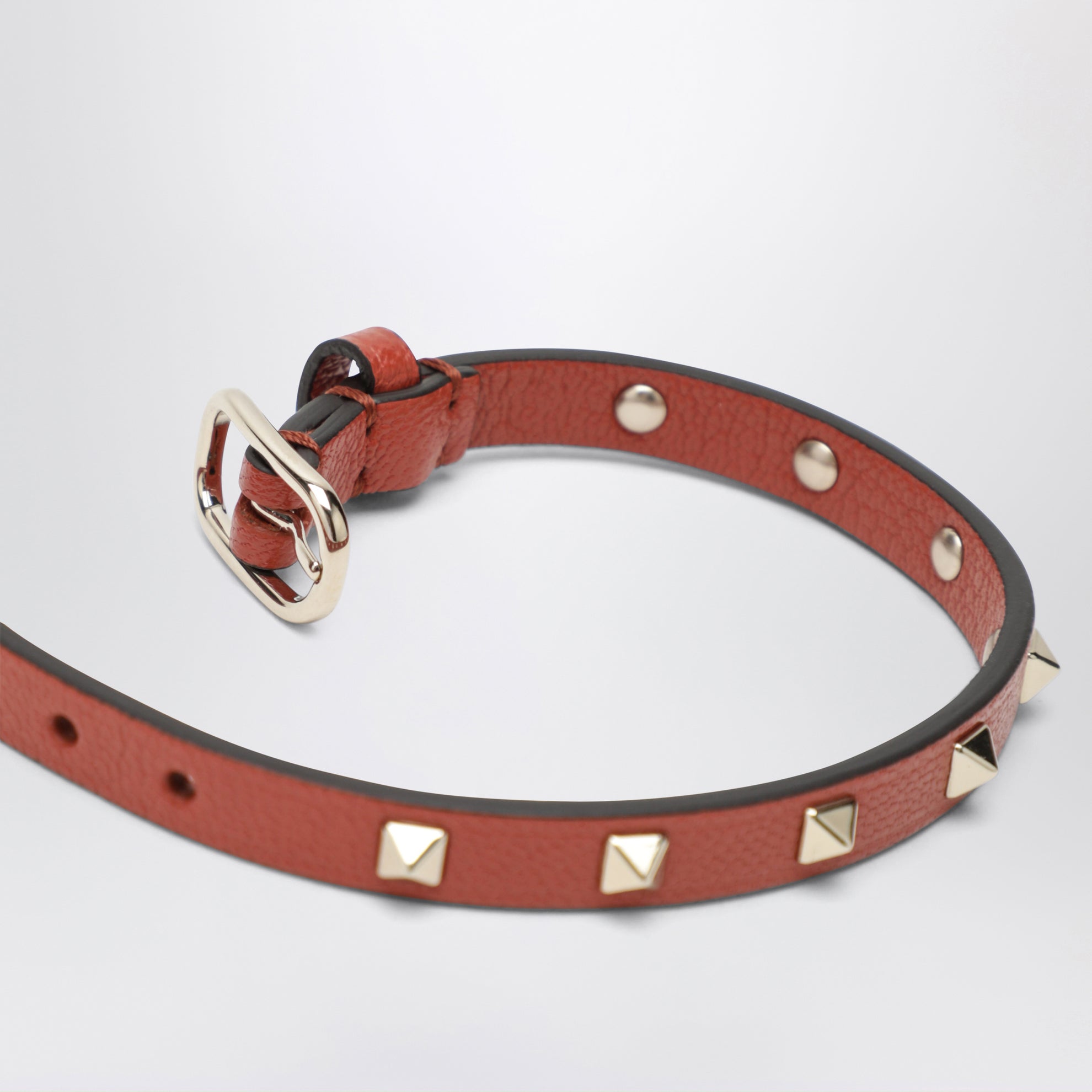 Poppy red Rockstud leather bracelet