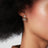 Boucles d'oreilles VLogo Signature avec perles et cristaux Swarovski