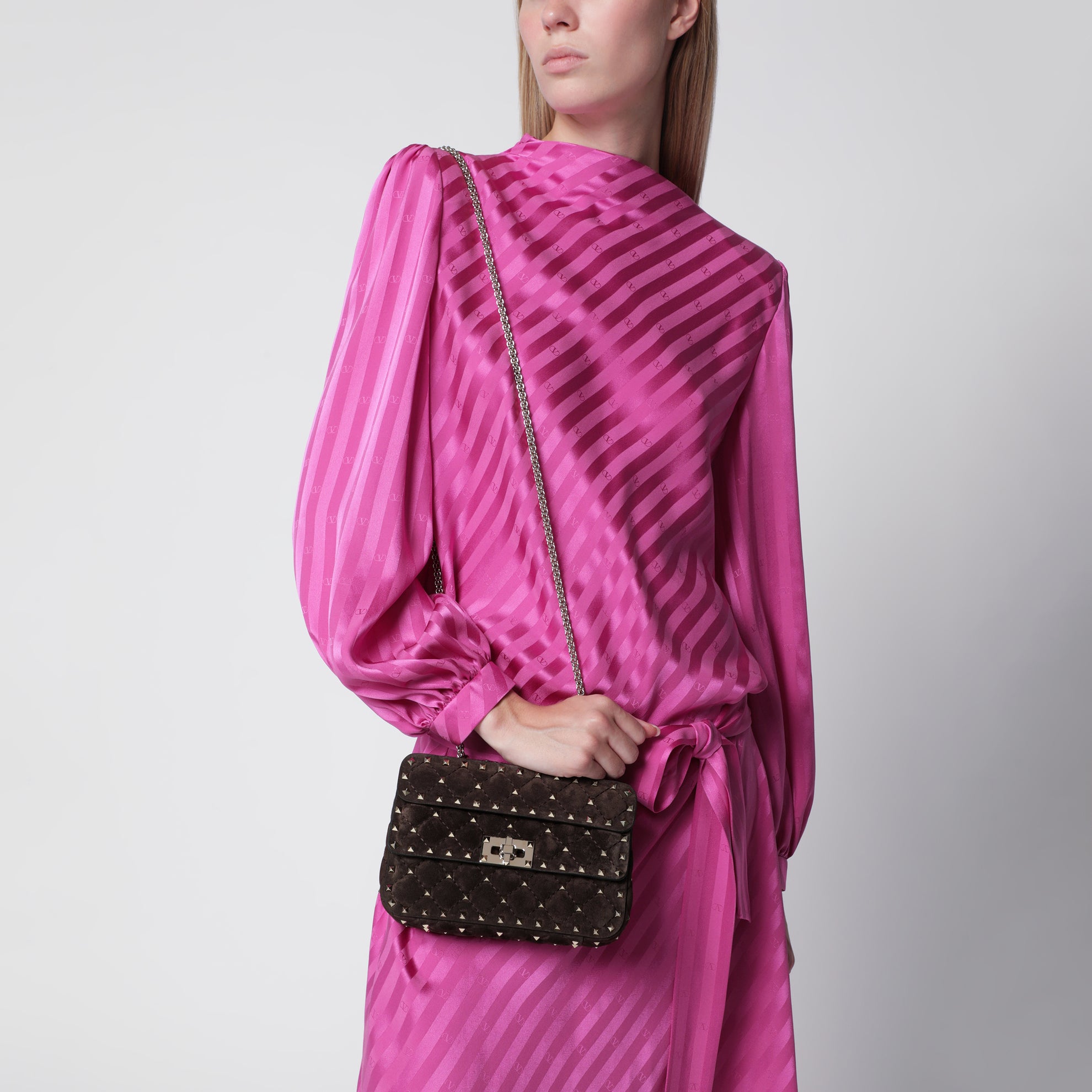 Borsa Rockstud Spike in suede marrone
