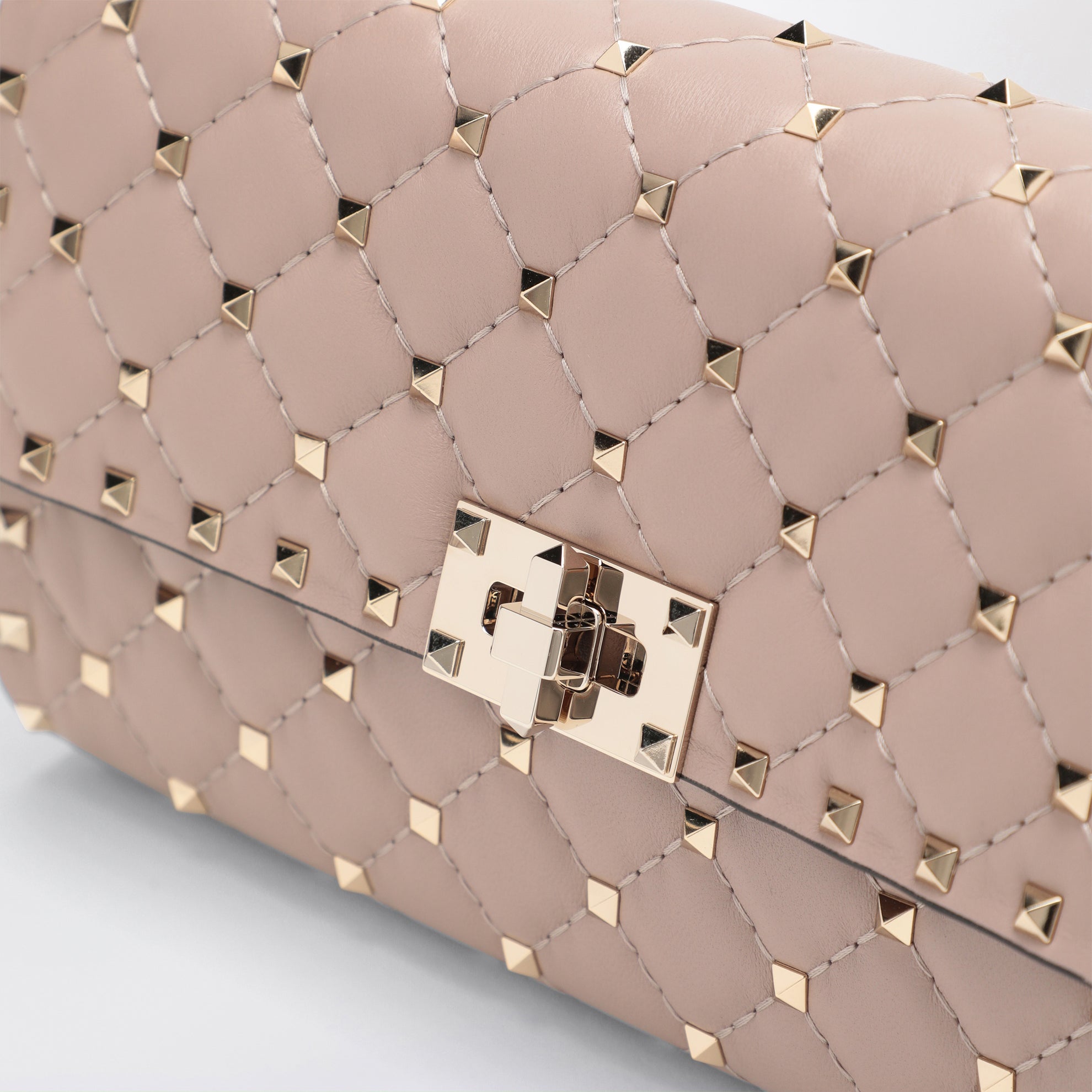 Rockstud Spike Umhängetasche in Puderrosa