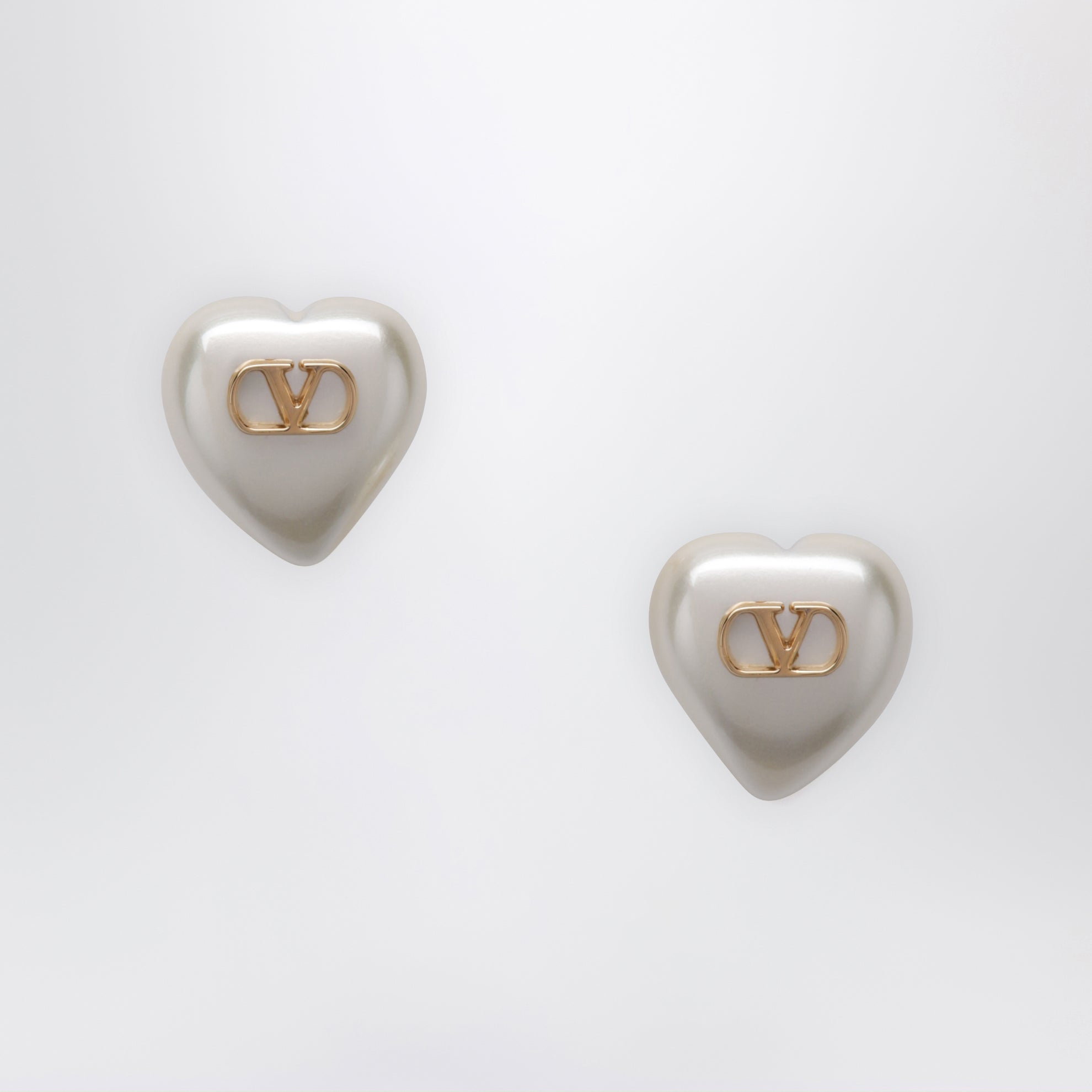 Boucles d’oreilles VLogo Signature en perles et métal or/crème