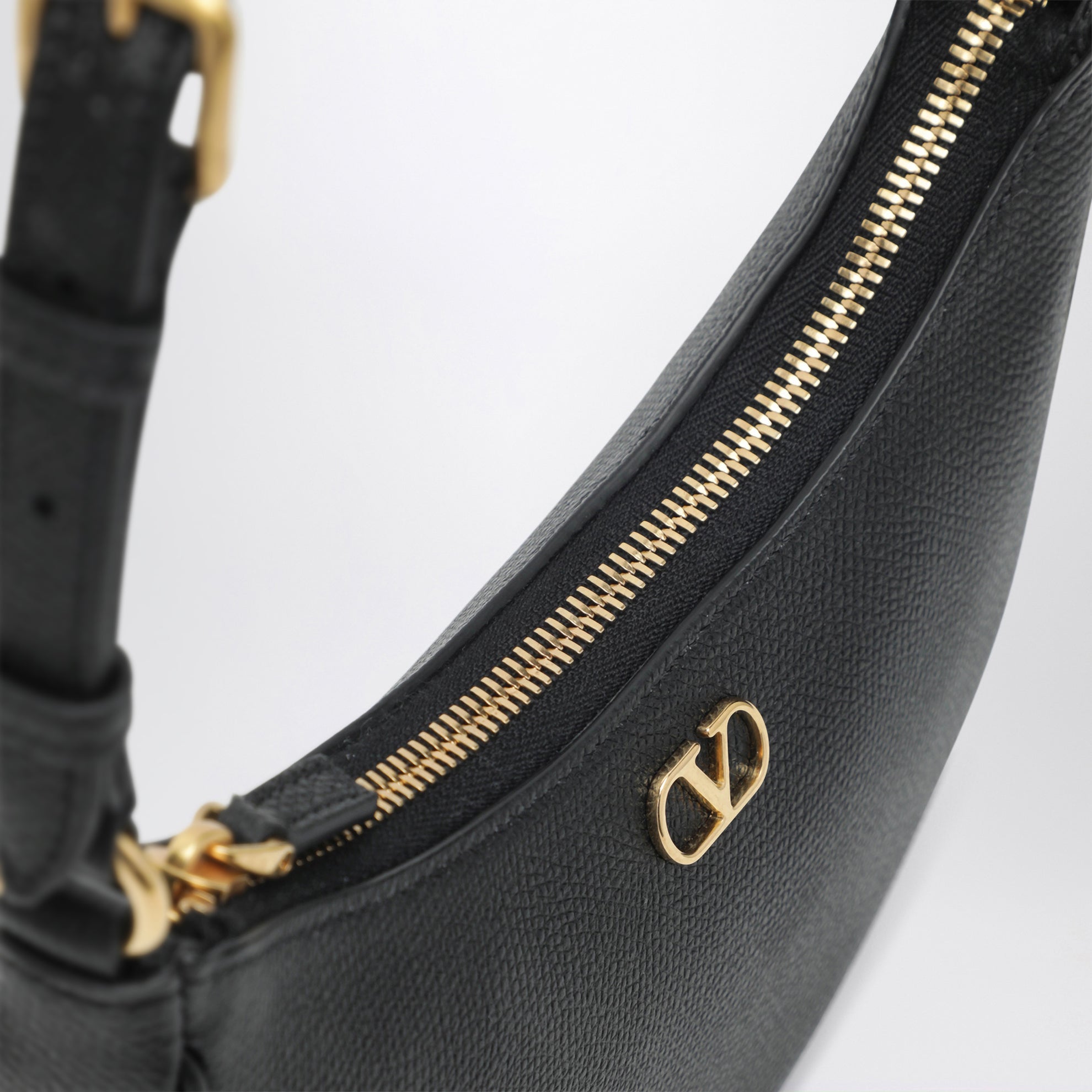 Mini sac Hobo Vlogo Signature en cuir noir