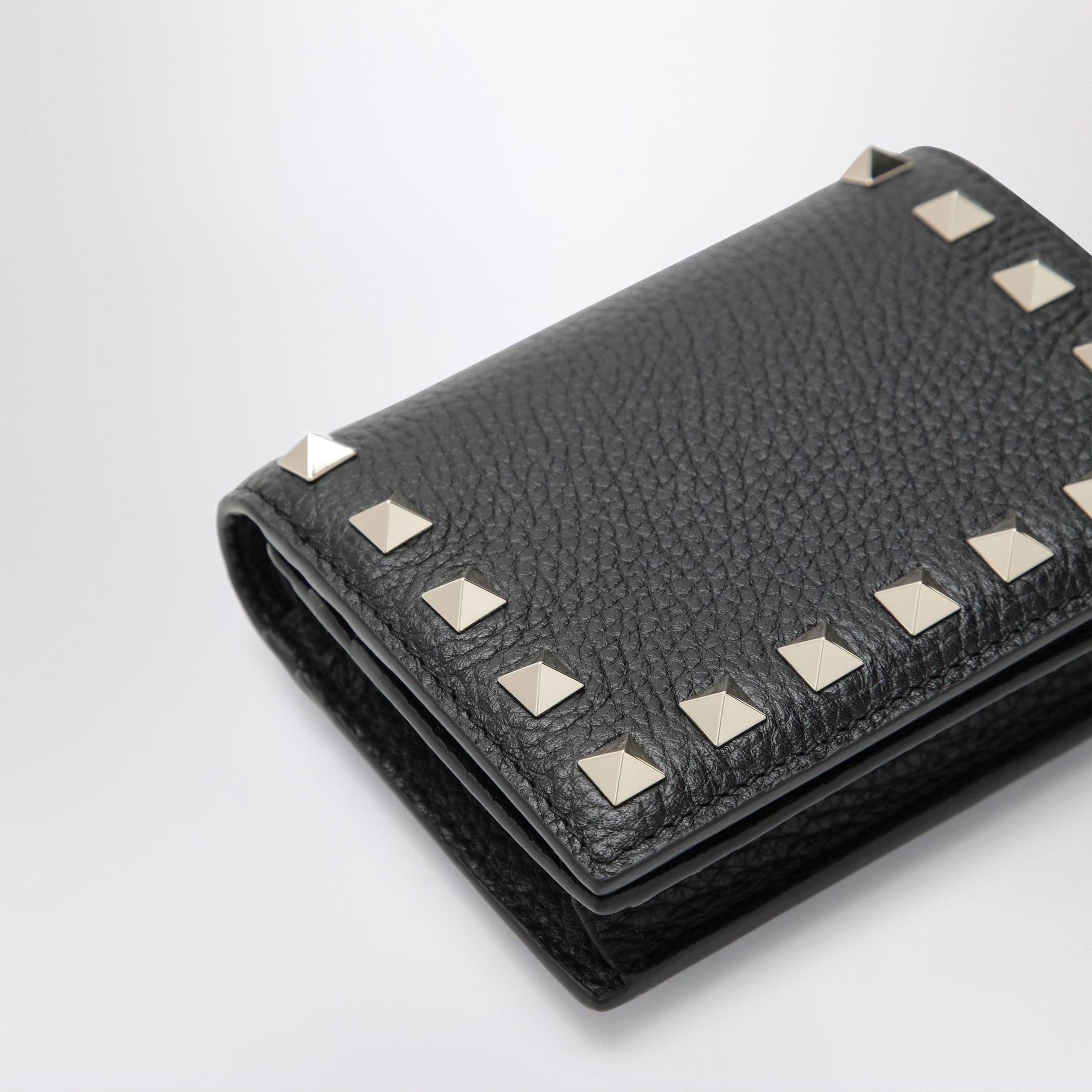 Schwarzes Rockstud-Portemonnaie aus Leder