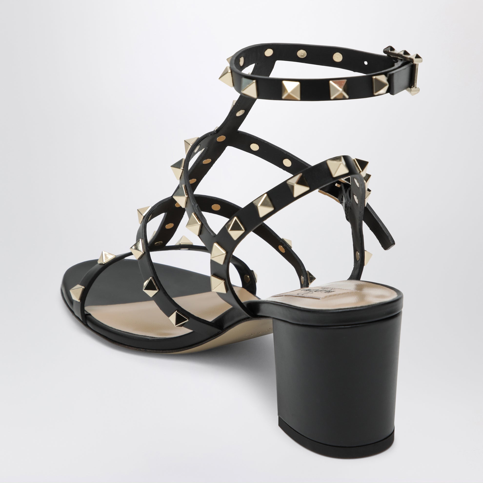Rockstud Sandalen aus Kalbsleder in Schwarz
