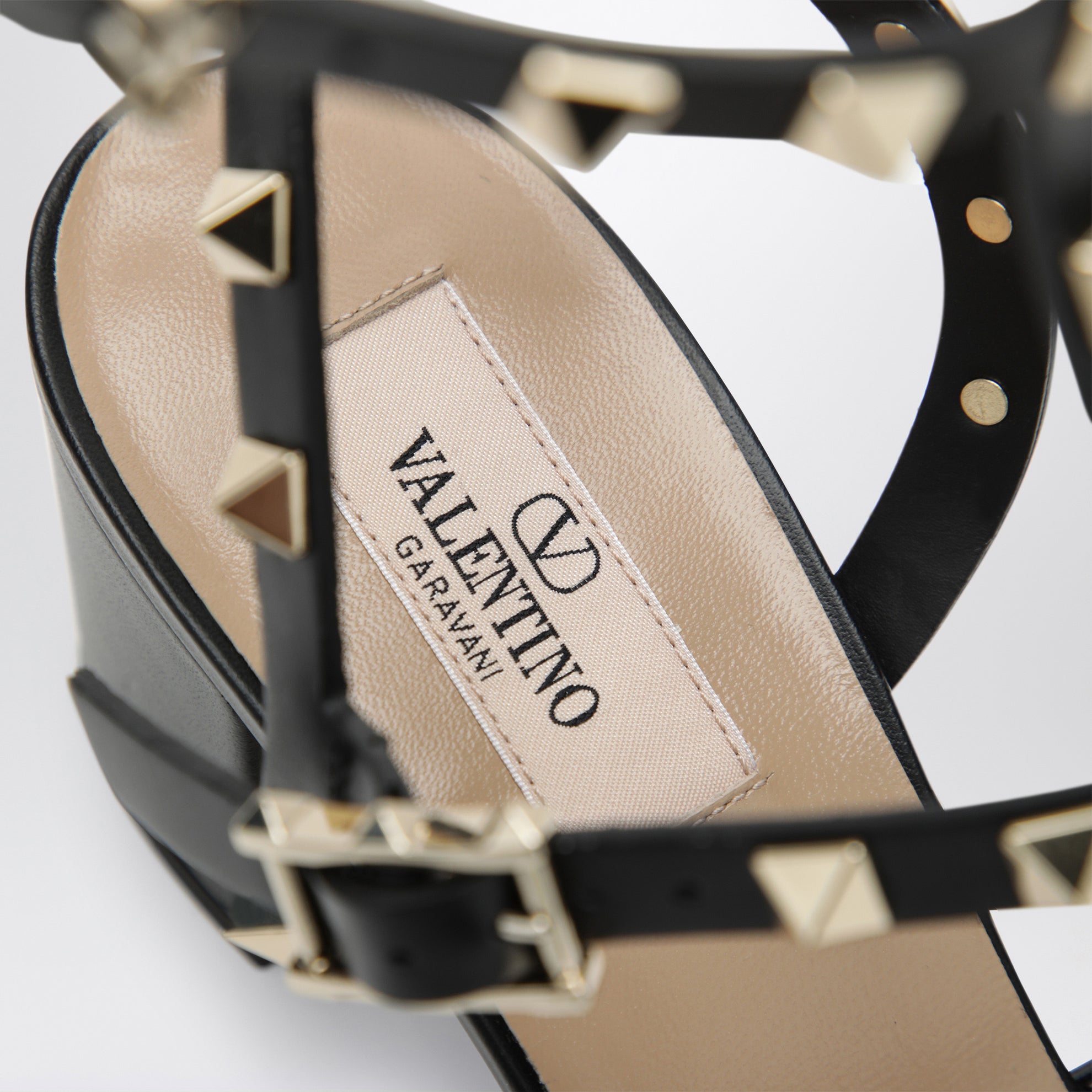 Rockstud Sandalen aus Kalbsleder in Schwarz