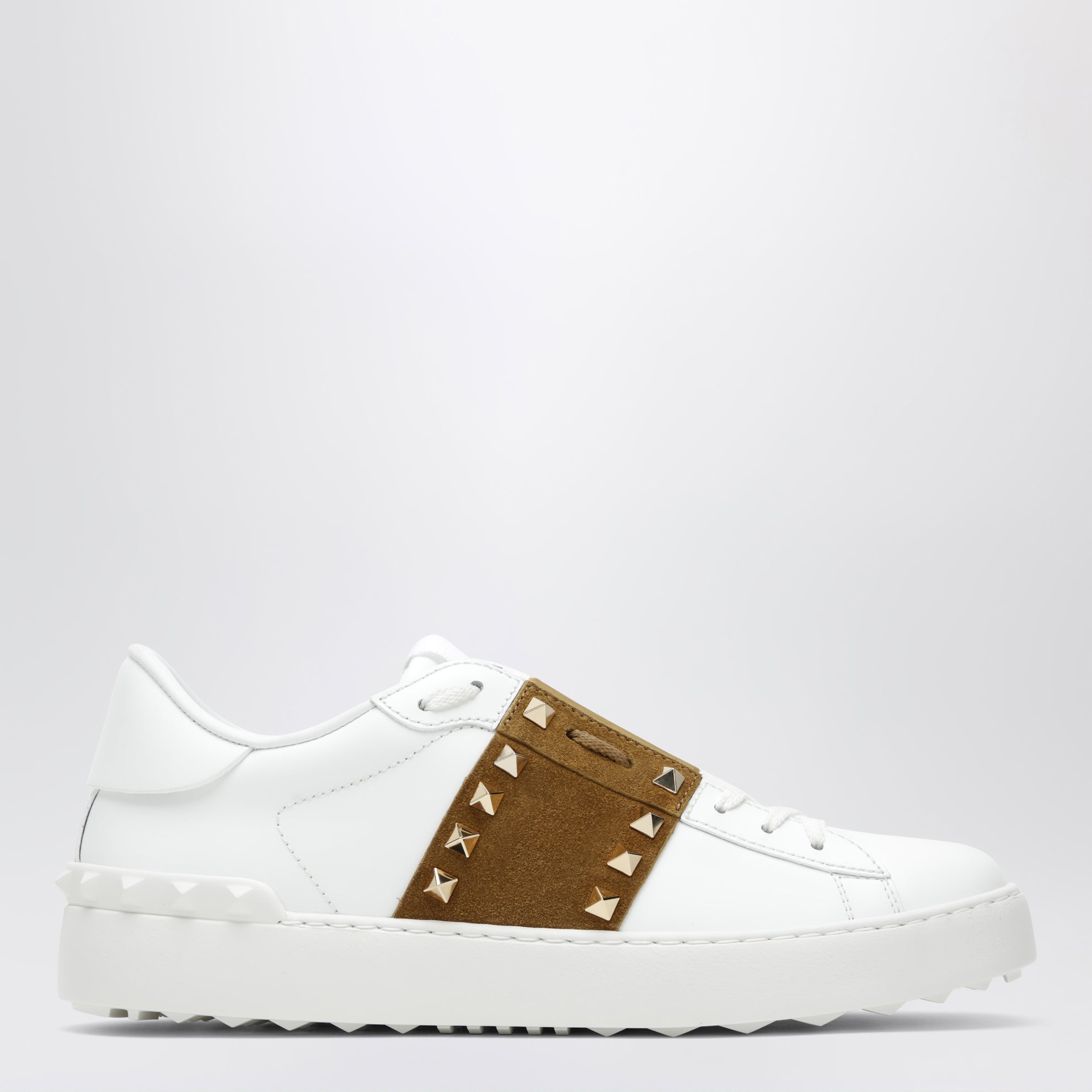 Rockstud Untitled Sneaker aus weißem/beigem Leder