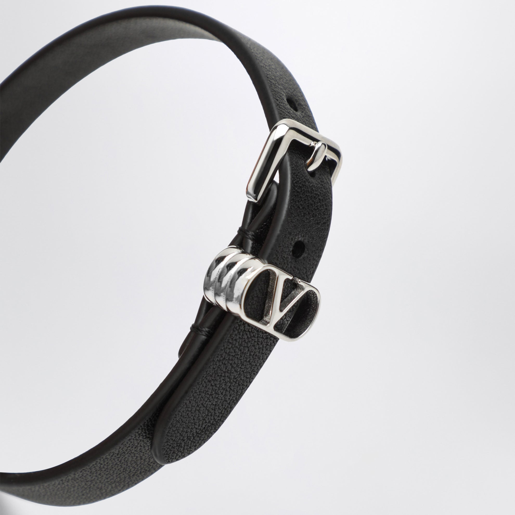 Bracciale VLogo Signature nero in pelle