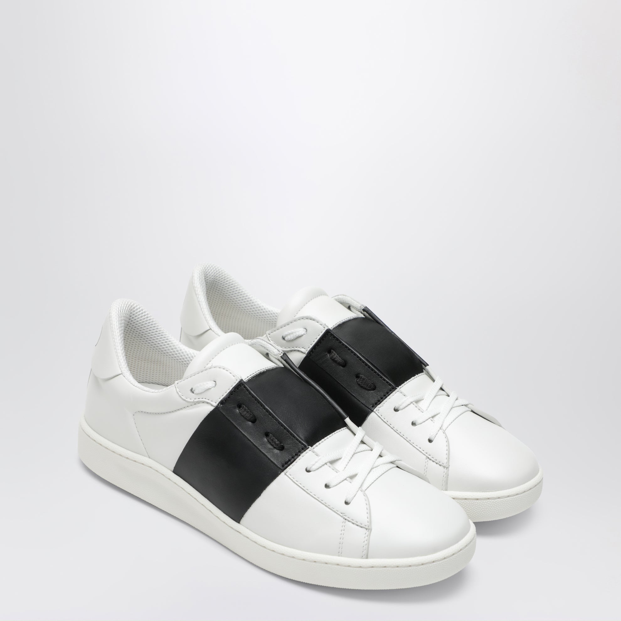 Open Royco nappa calfskin sneakers in white/black