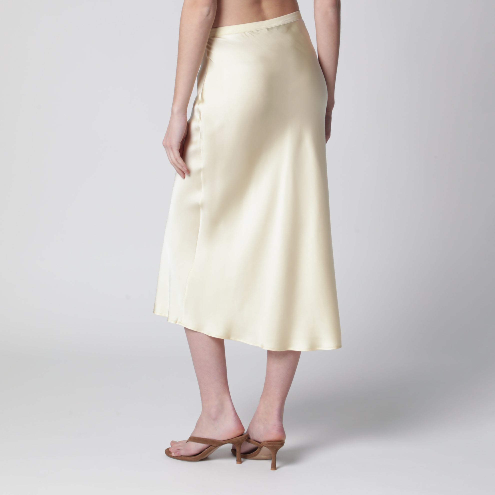 Bar midi skirt in butter-colored silk