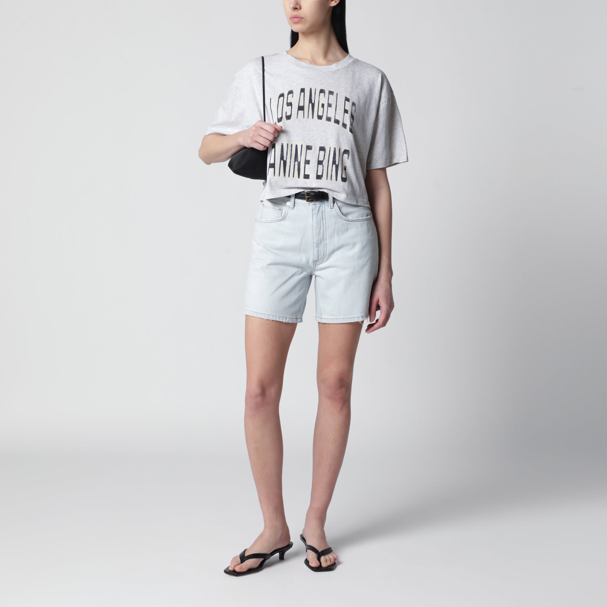 Short en denim bleu clair