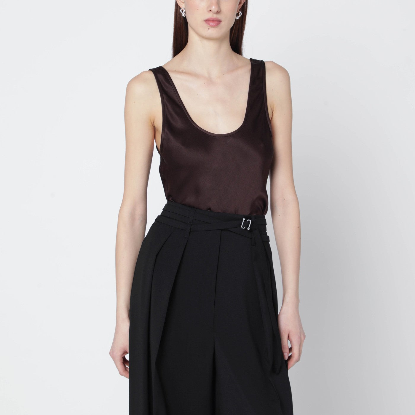 Top Lea marrone in seta