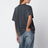 T-shirt Cade nera slavata in cotone