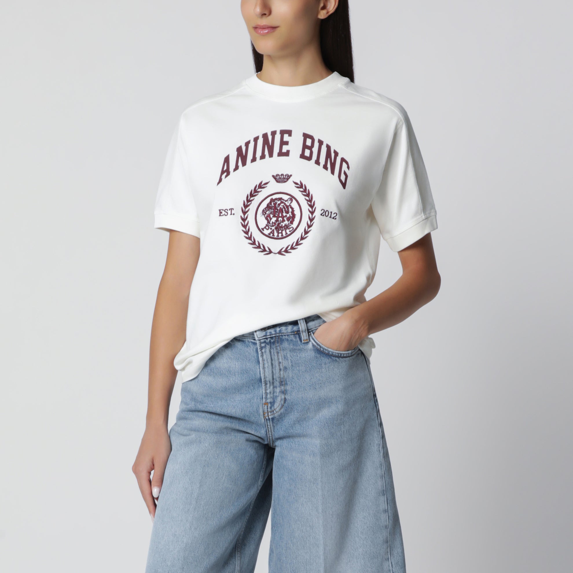 Cremefarbenes T-Shirt mit Logoprint